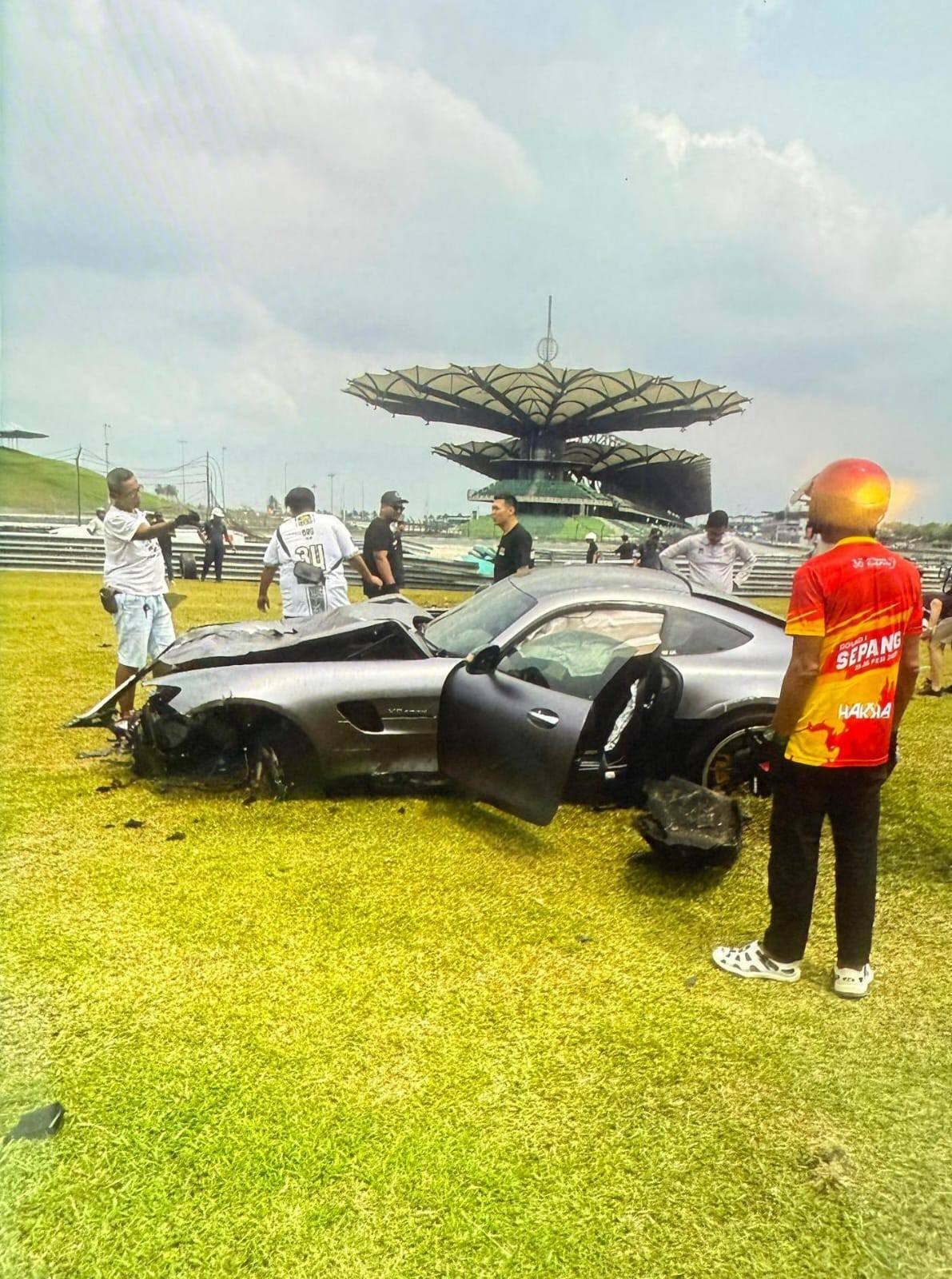 Amg Gt Crashes Into Crowd