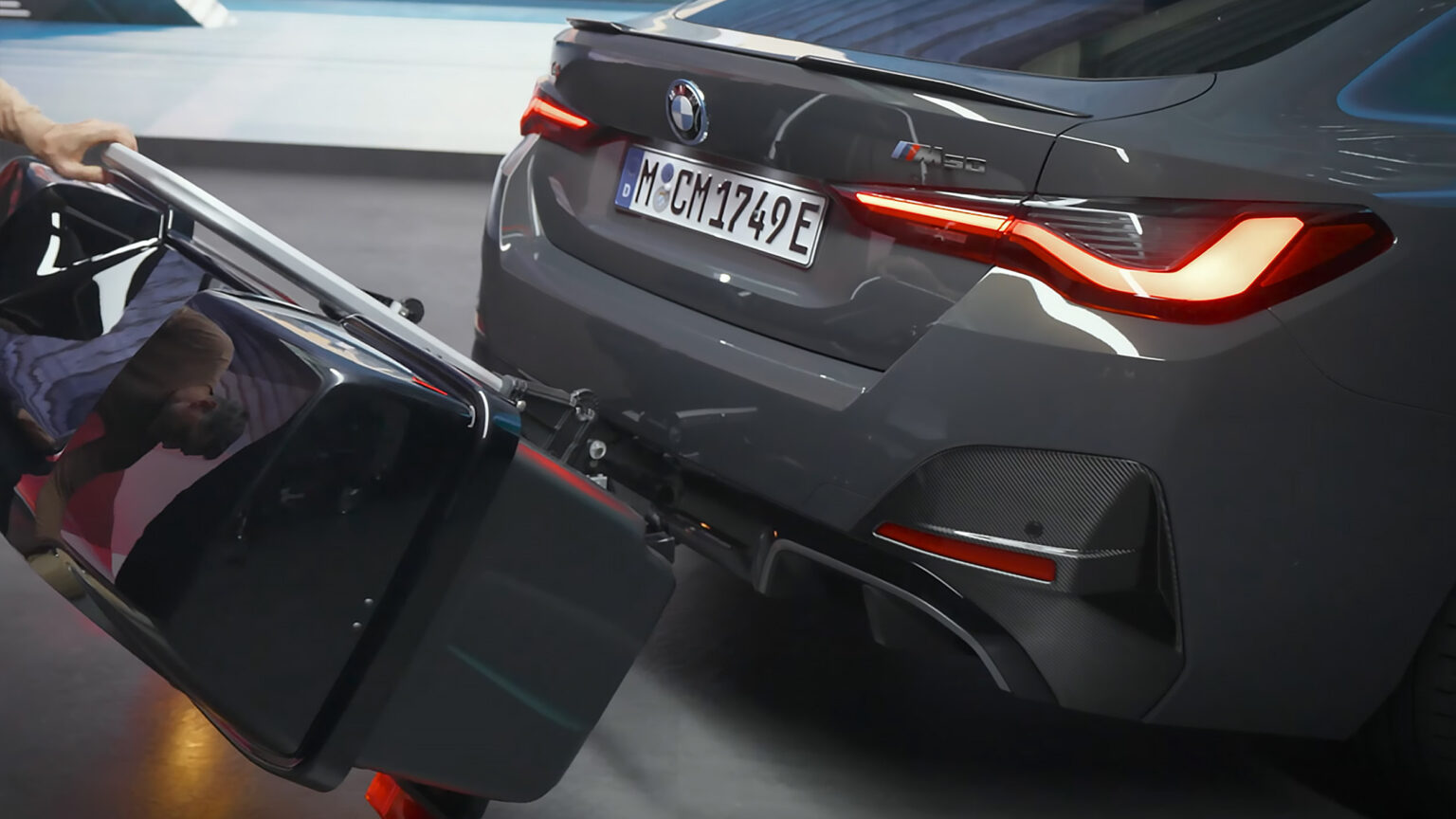 BMW’s Cargo Solution Solves A Problem You Didn’t Know You Had | Carscoops