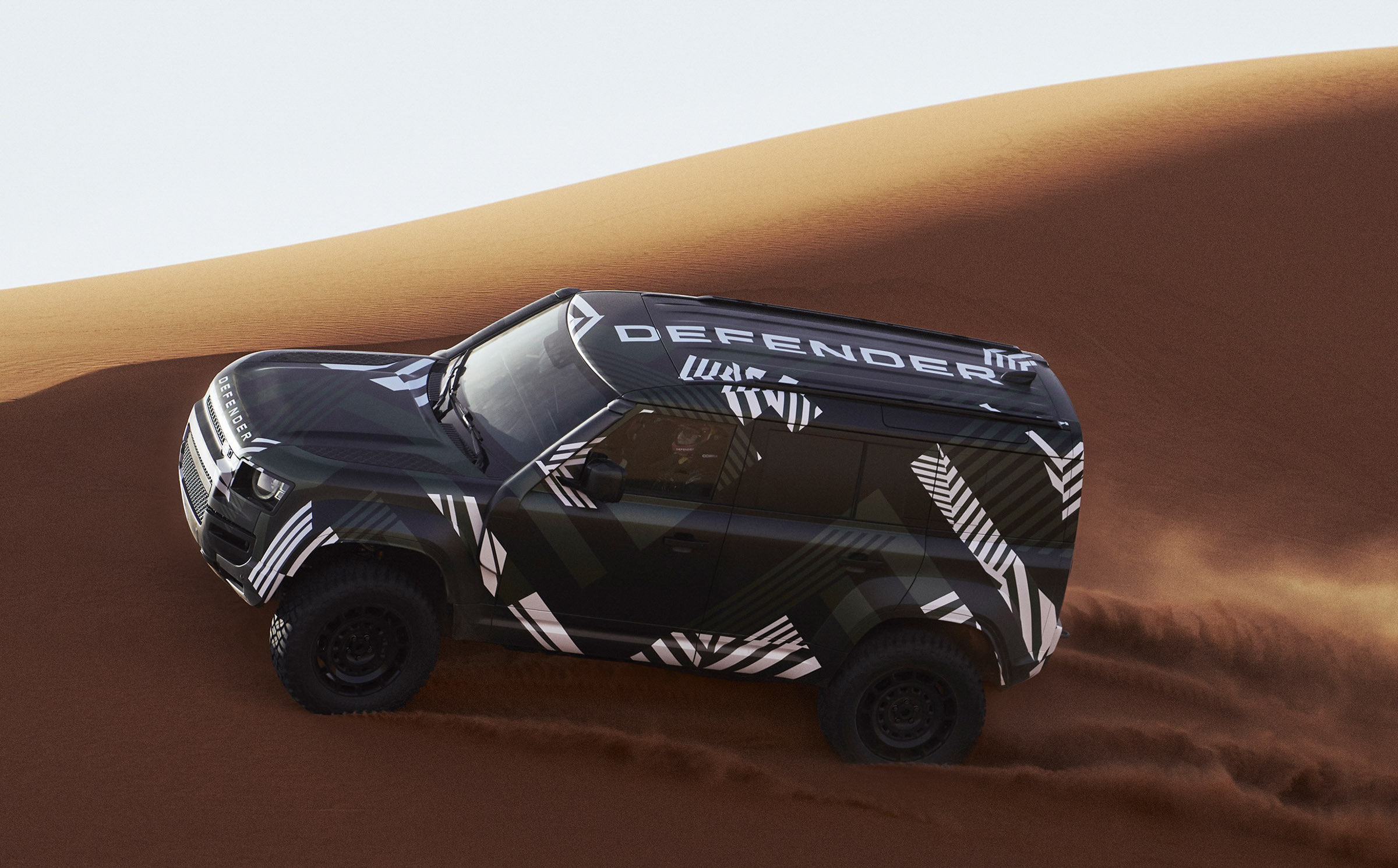 JLR Thinks This D7X-R Can Win Dakar With A 14x Champ | Carscoops
