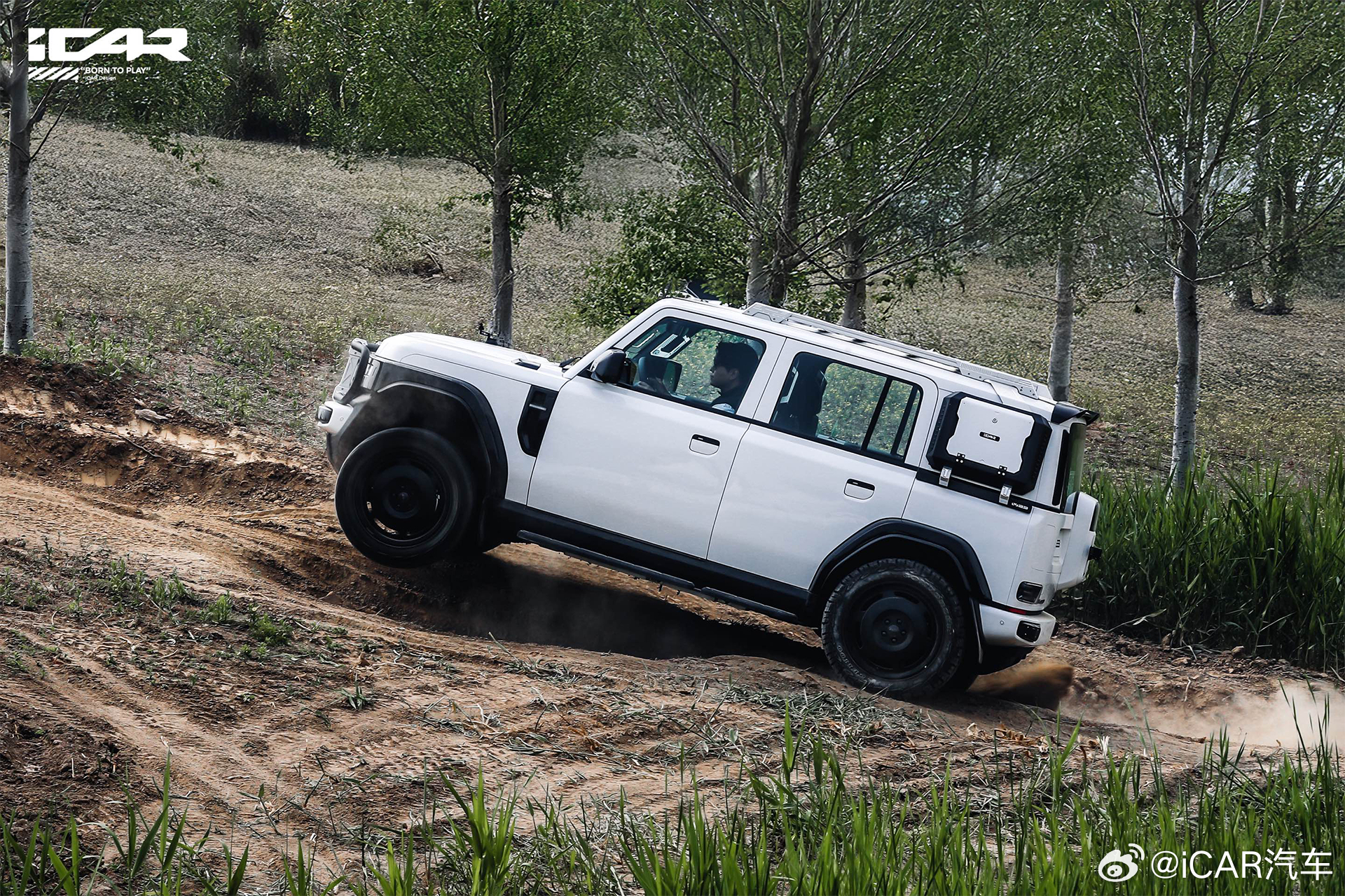 This Retro SUV From China Costs Less Than A Used Versa