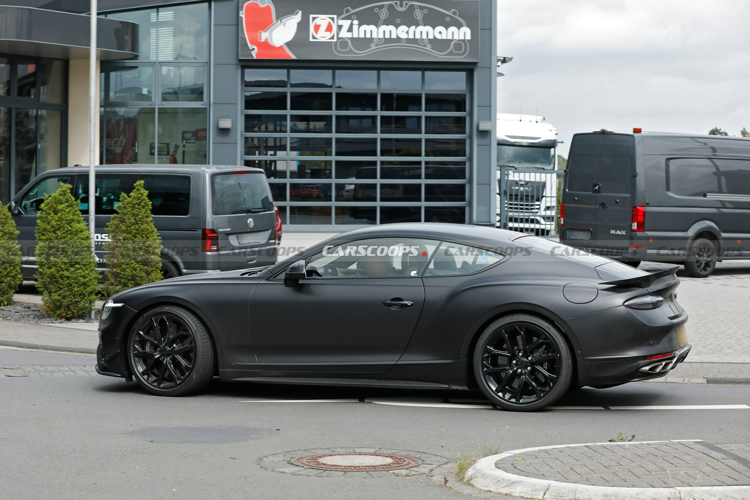 Bentley Built Something That Looks Like It Wants To Eat Supercars Alive ...