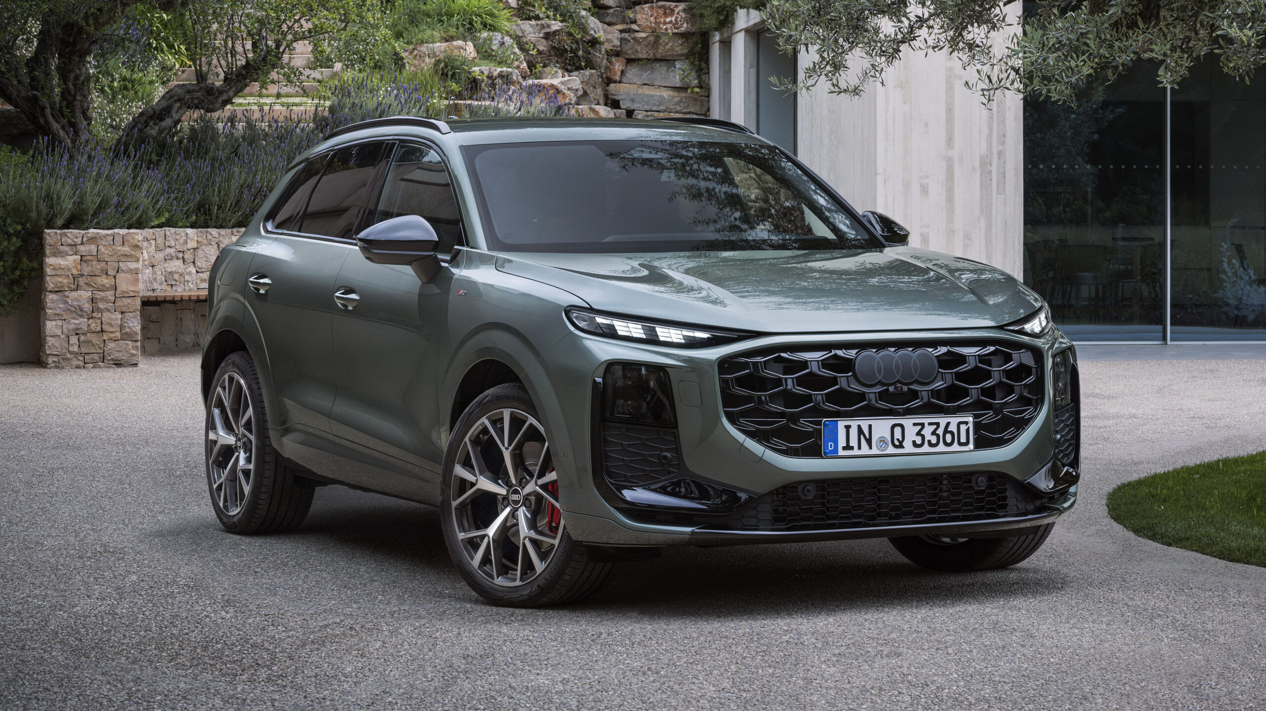 We Asked For More Buttons, So Audi’s Q3 Took Away The Stalks