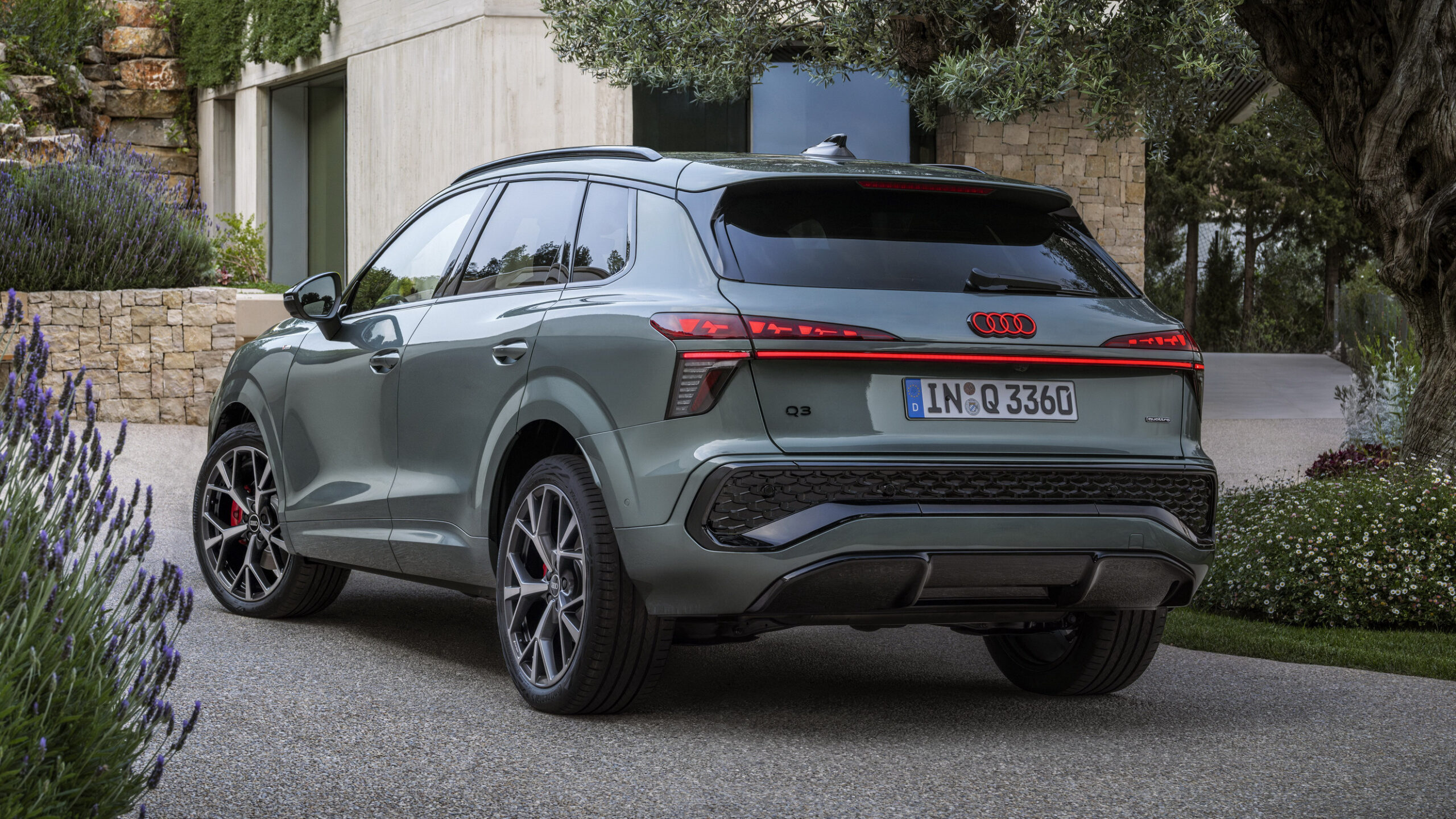 We Asked For More Buttons, So Audi’s Q3 Took Away The Stalks