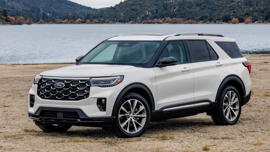  Ford Warns SUV Owners Their Engines Could Leak And Catch Fire