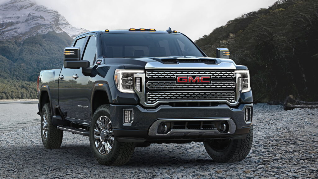 GM Quietly Brings Back A Badge It Tried To Erase From Its Heavy Duty Trucks