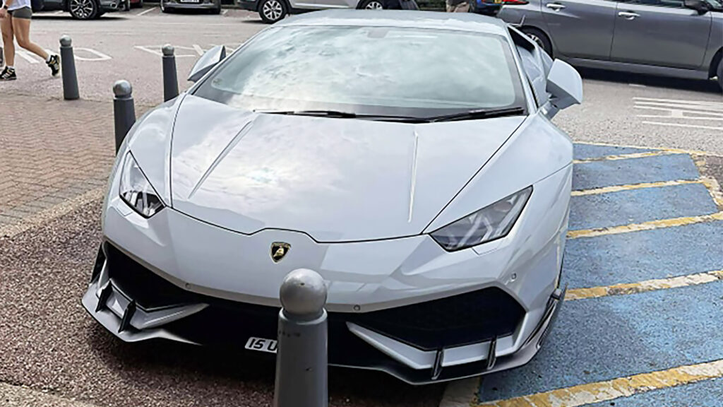  They Shamed This Supercar Owner. His Reply Silenced Everyone