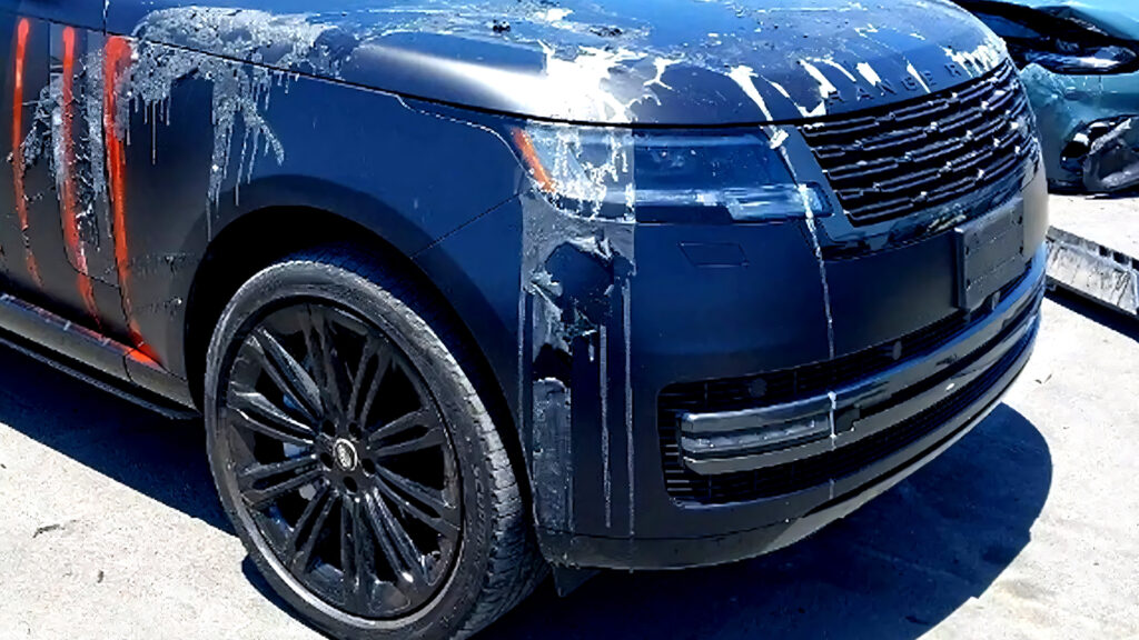  Hell Hath No Fury Like A Scorned Lover With A Can Of Spray Paint And A Hammer