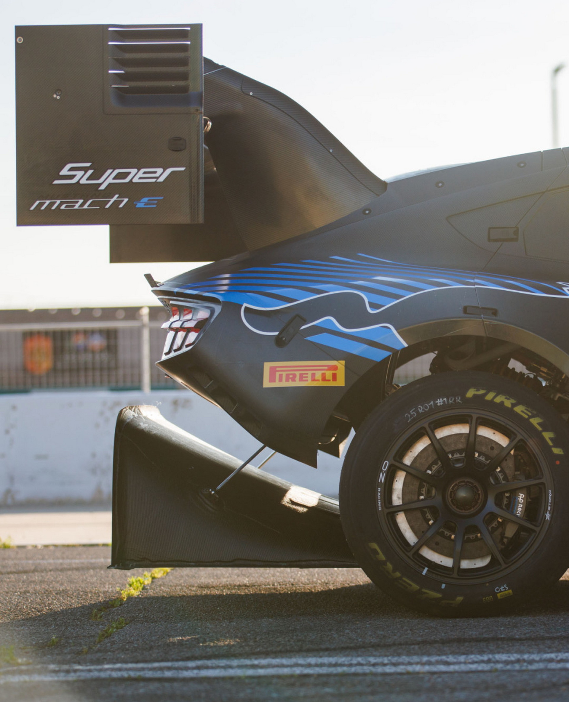 fordperformance__2025-06-16T180119.000Z_4