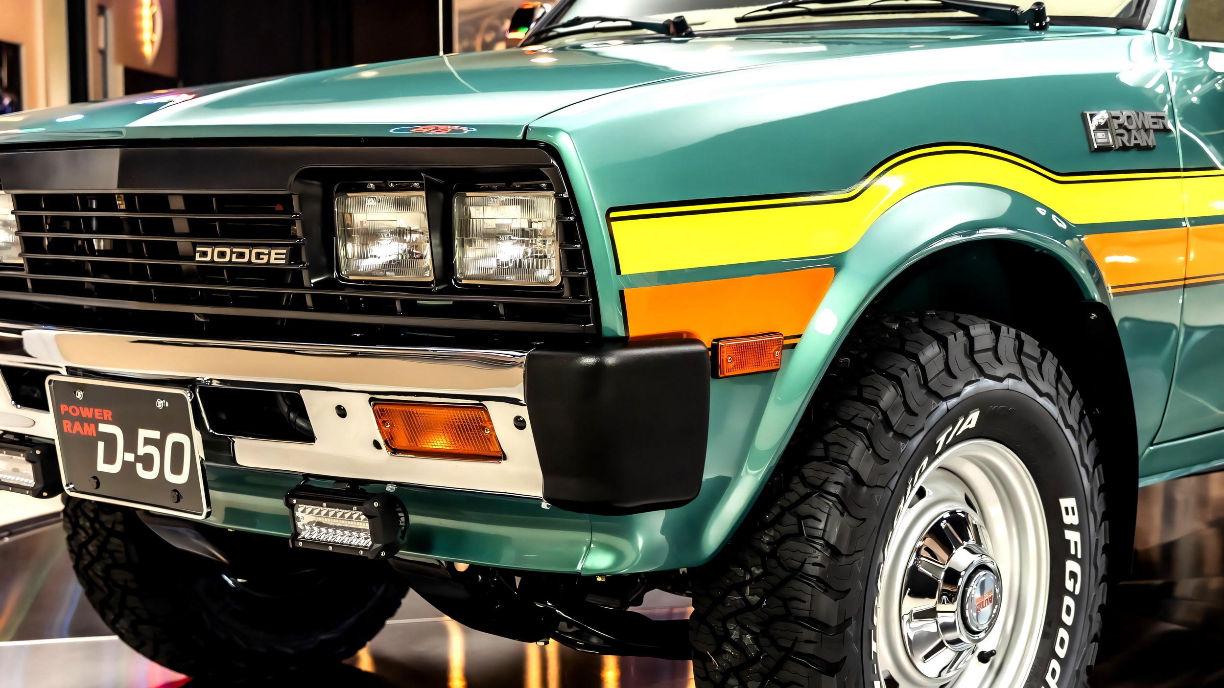 DODGE RAM50 三菱ストラーダ カー フロントマスク ノーズブラ DODGE RAM50 三菱ストラーダ カー フロントマスク ノーズブラ DODGE