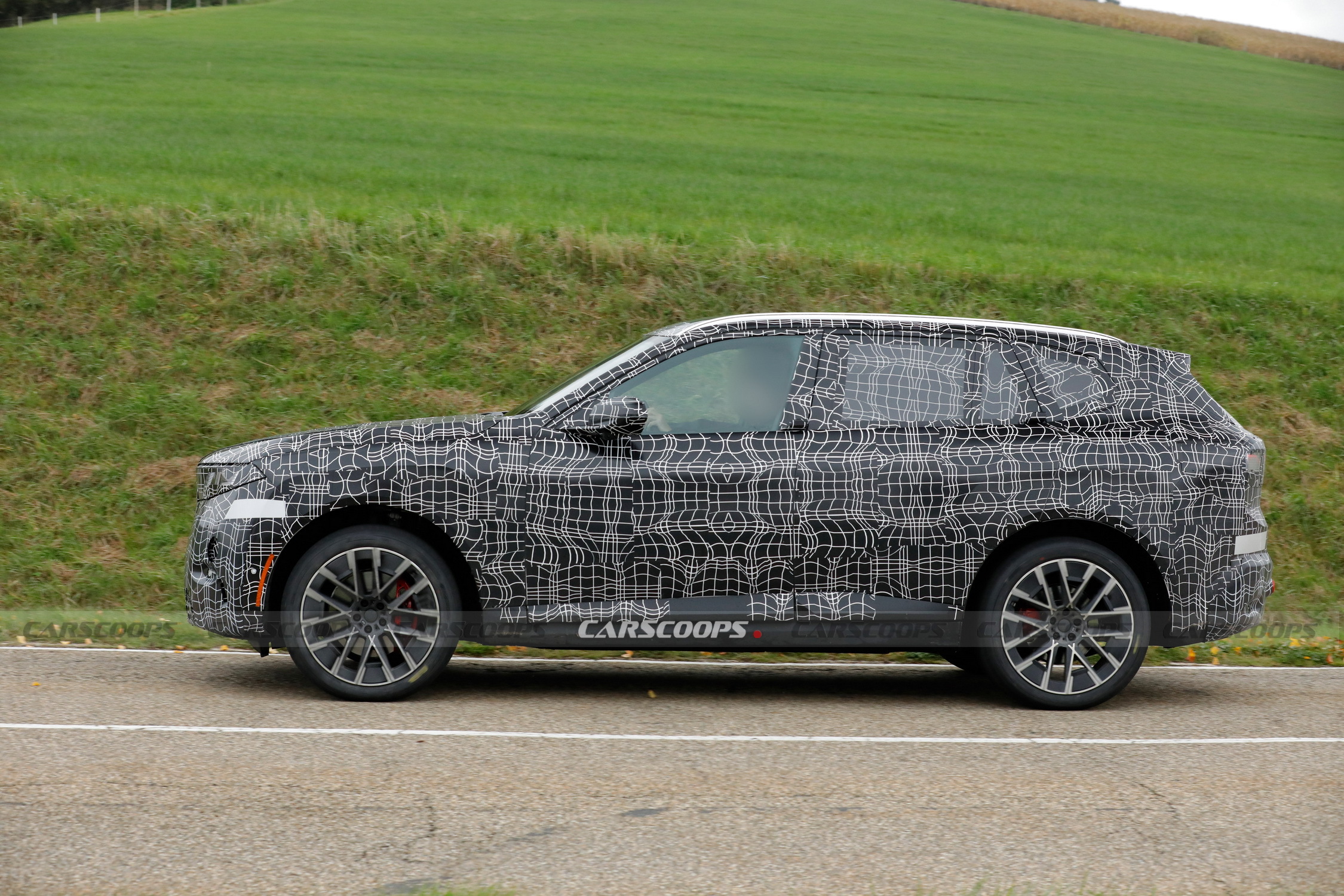 BMW’s Neue Klasse X5 Drops The Split Tailgate It Was Known For