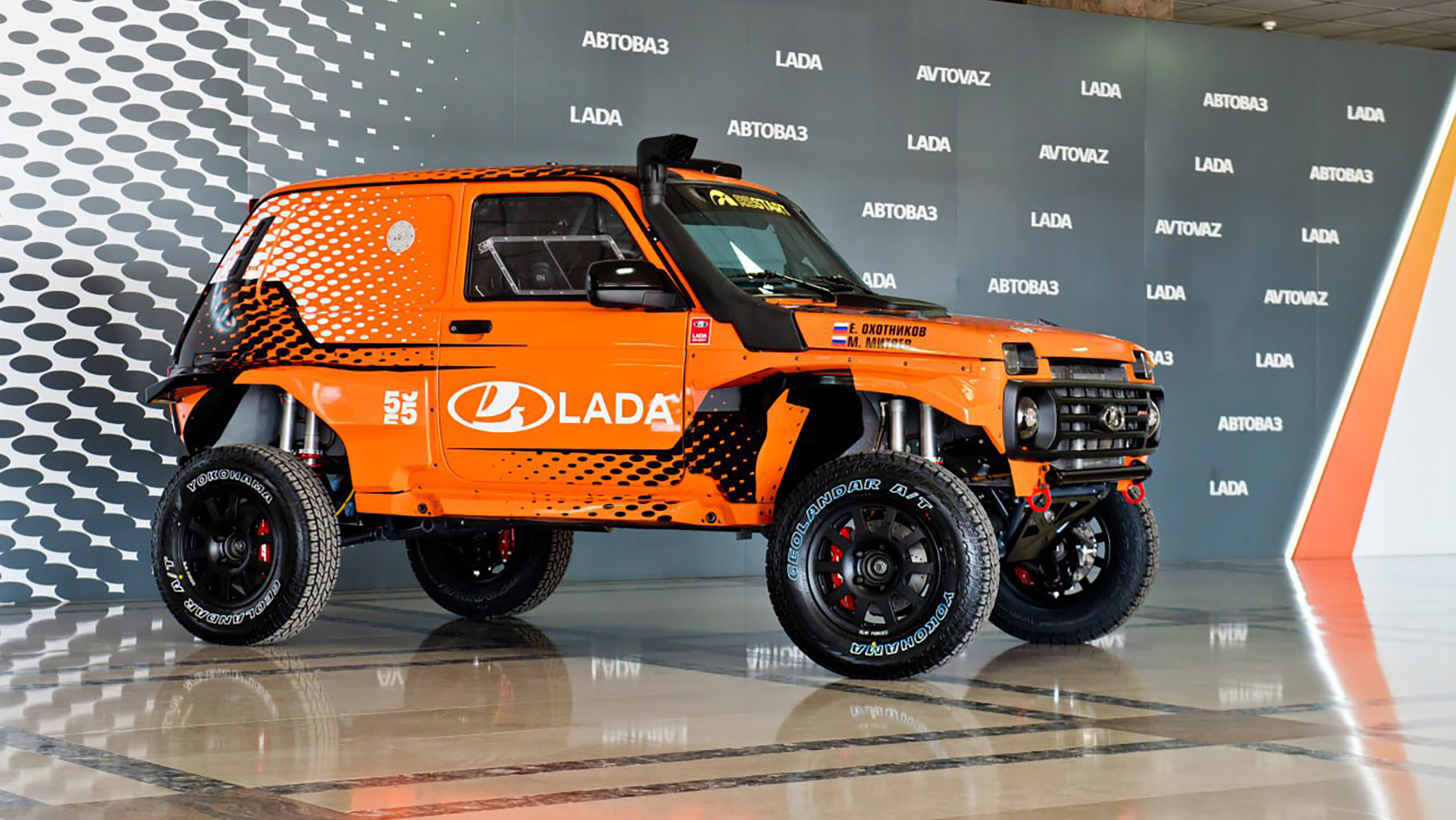 Lada s Most Extreme Niva Ever Is Built To Conquer Mountains Carscoops