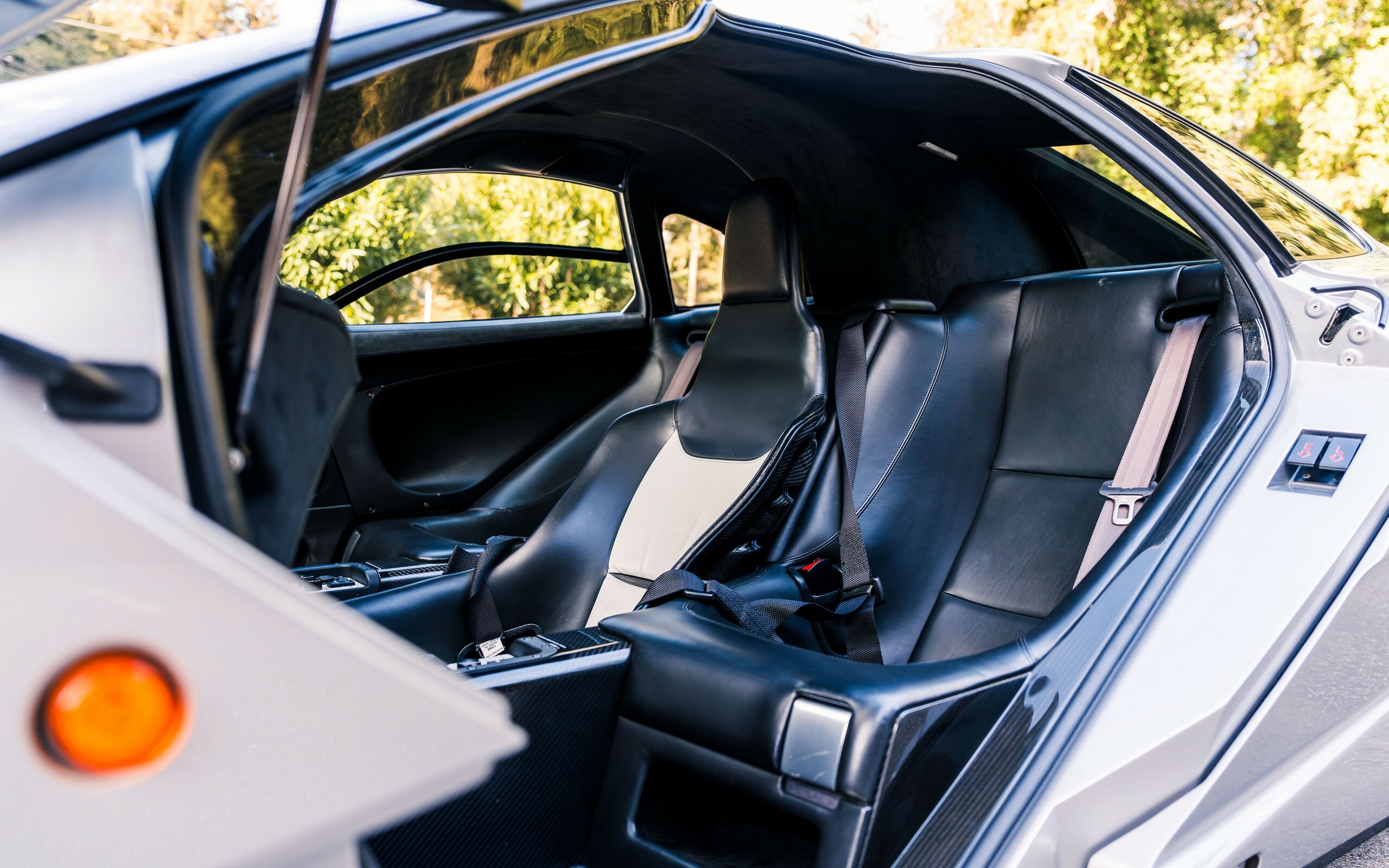 McLaren F1 Larry Ellison Auction - 42