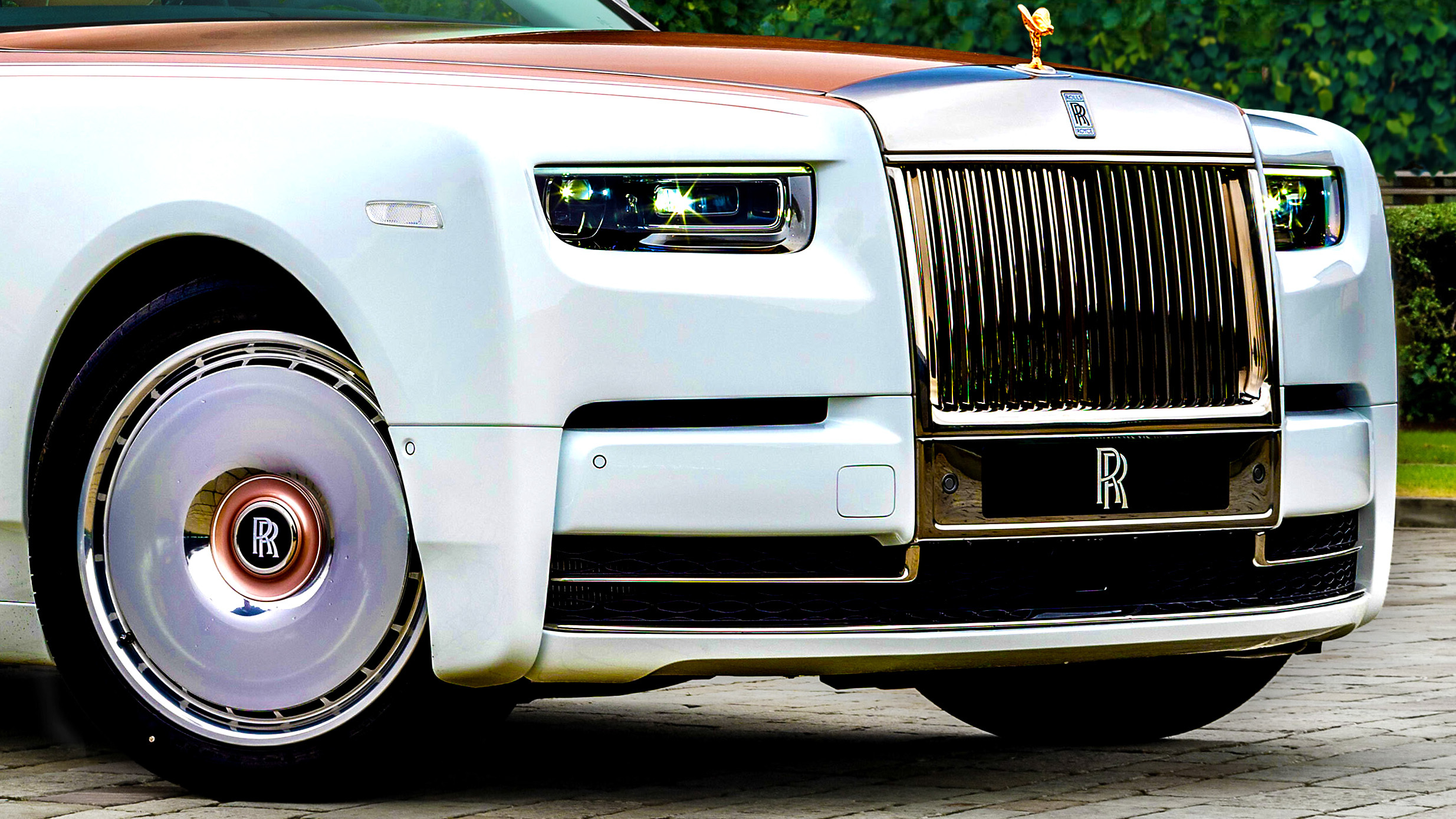 A Unique Rolls Came Laced With Secrets You’ll Only Spot Up Close