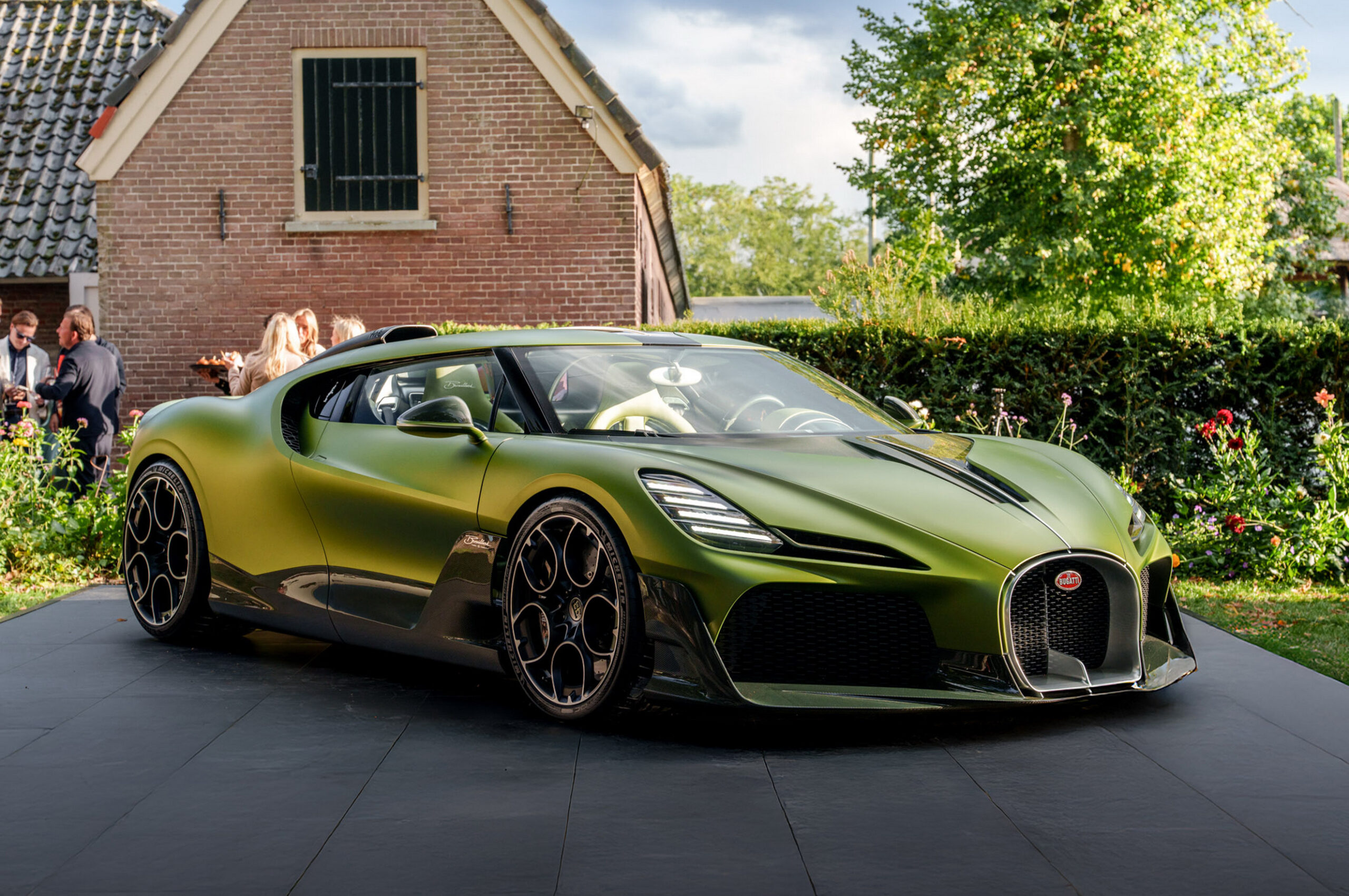 03-bugatti-the-wheels - Copy