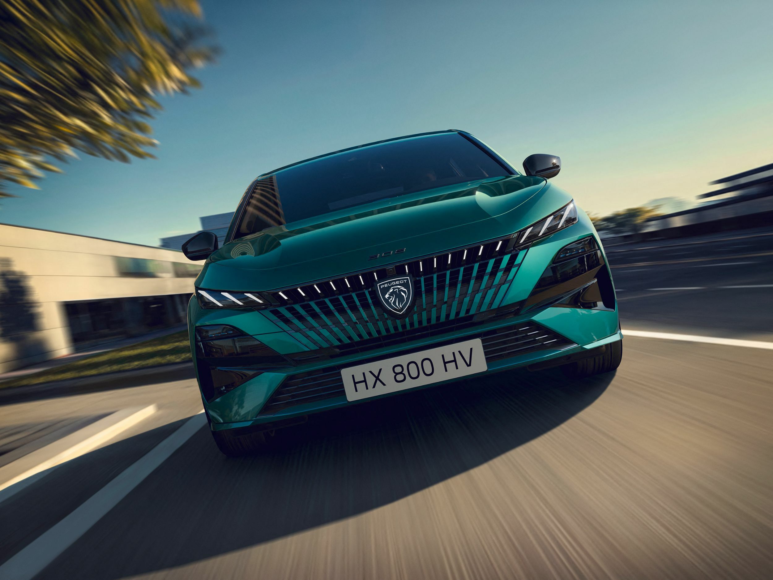 Facelifted Peugeot 308 Drops The Fangs But Learns New Tricks