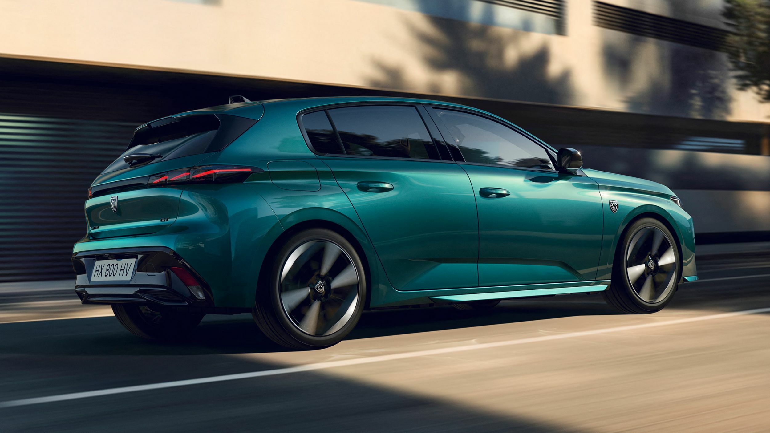 Facelifted Peugeot 308 Drops The Fangs But Learns New Tricks