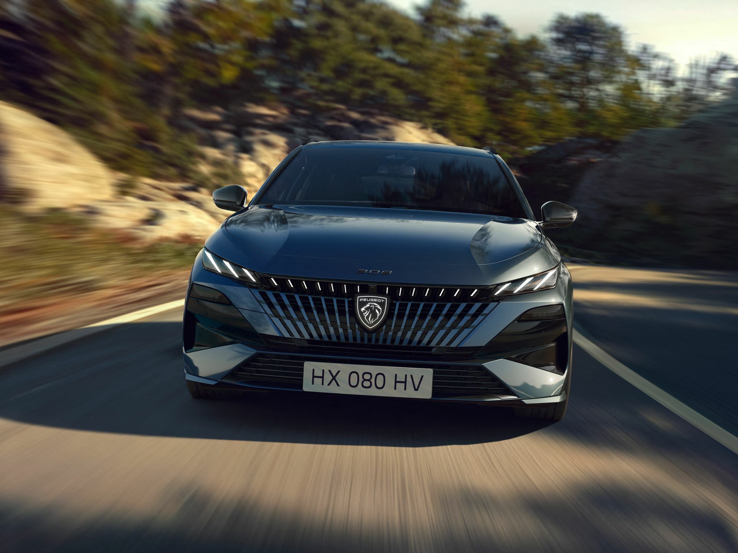 Facelifted Peugeot 308 Drops The Fangs But Learns New Tricks