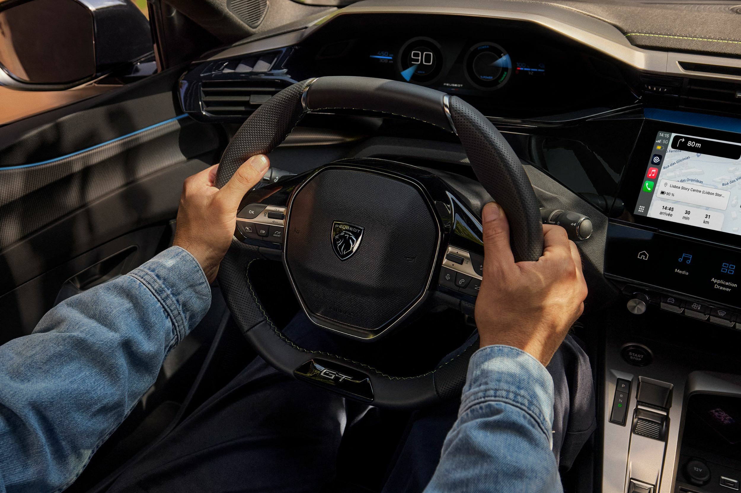 Facelifted Peugeot 308 Drops The Fangs But Learns New Tricks