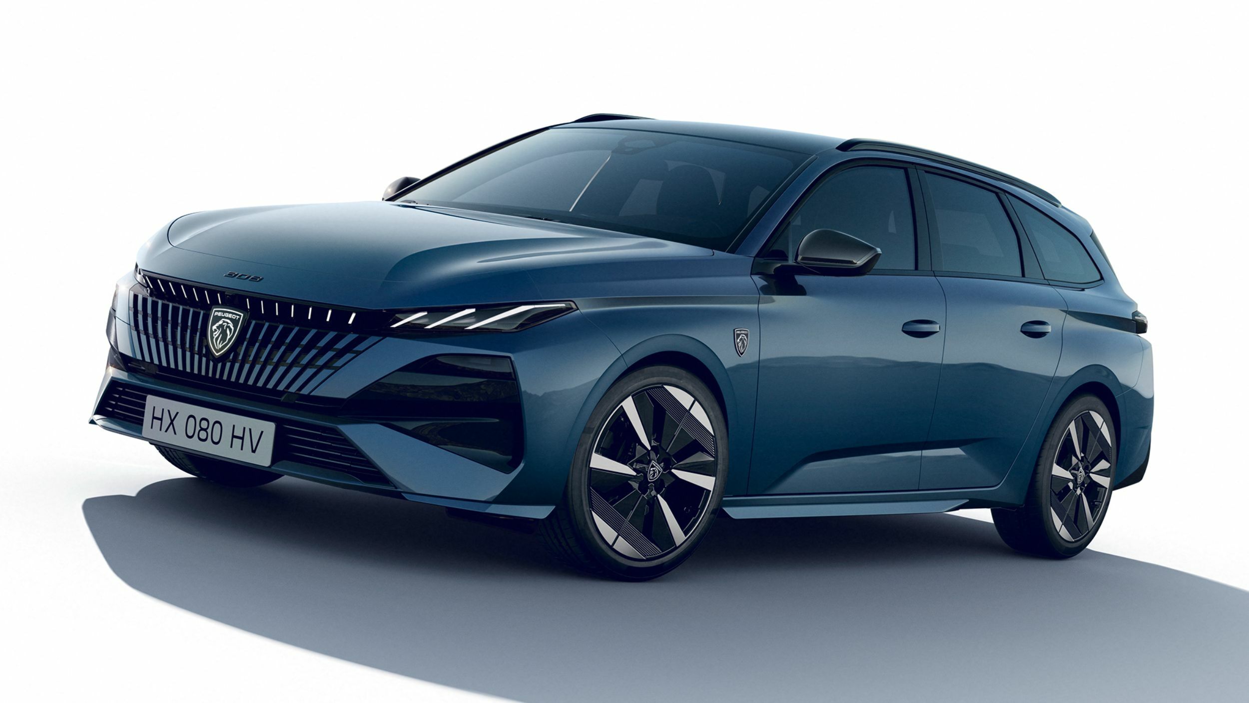 Facelifted Peugeot 308 Drops The Fangs But Learns New Tricks