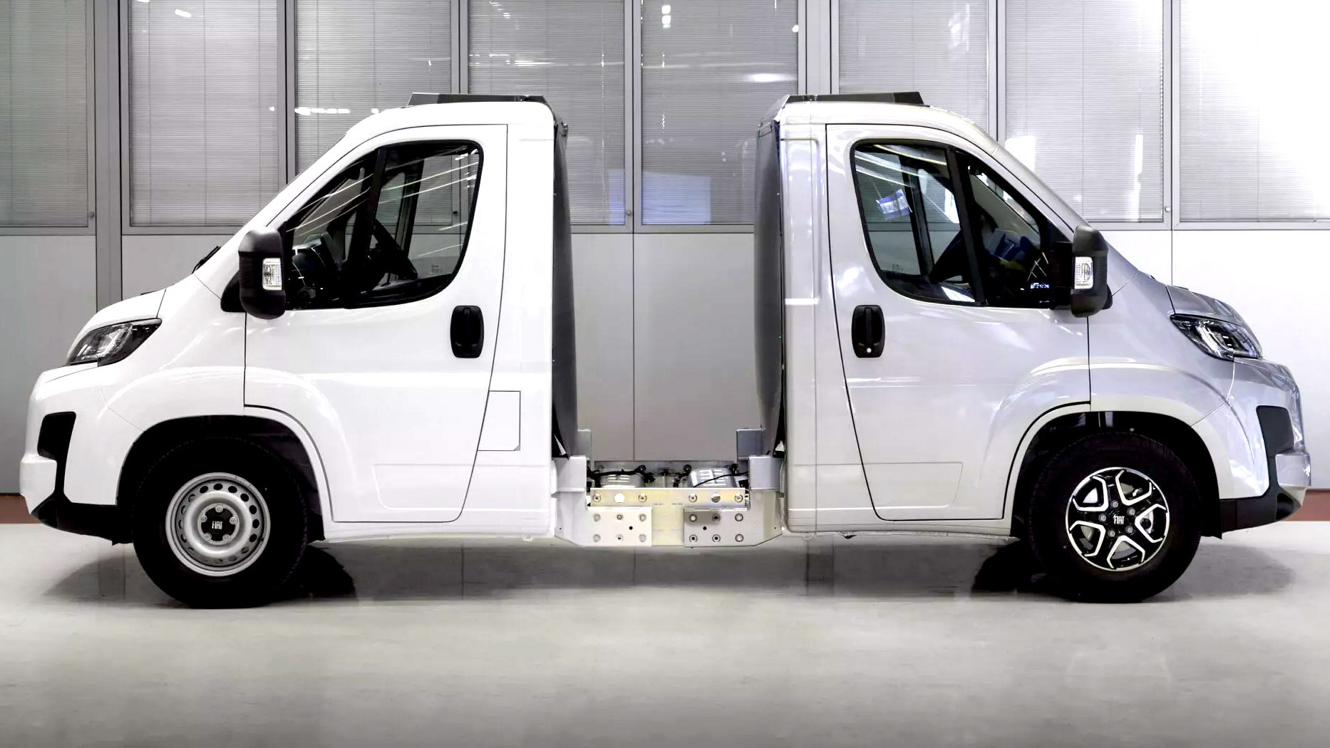 Stellantis’ Bizarre Two-Headed Van With A Surprisingly Practical Secret