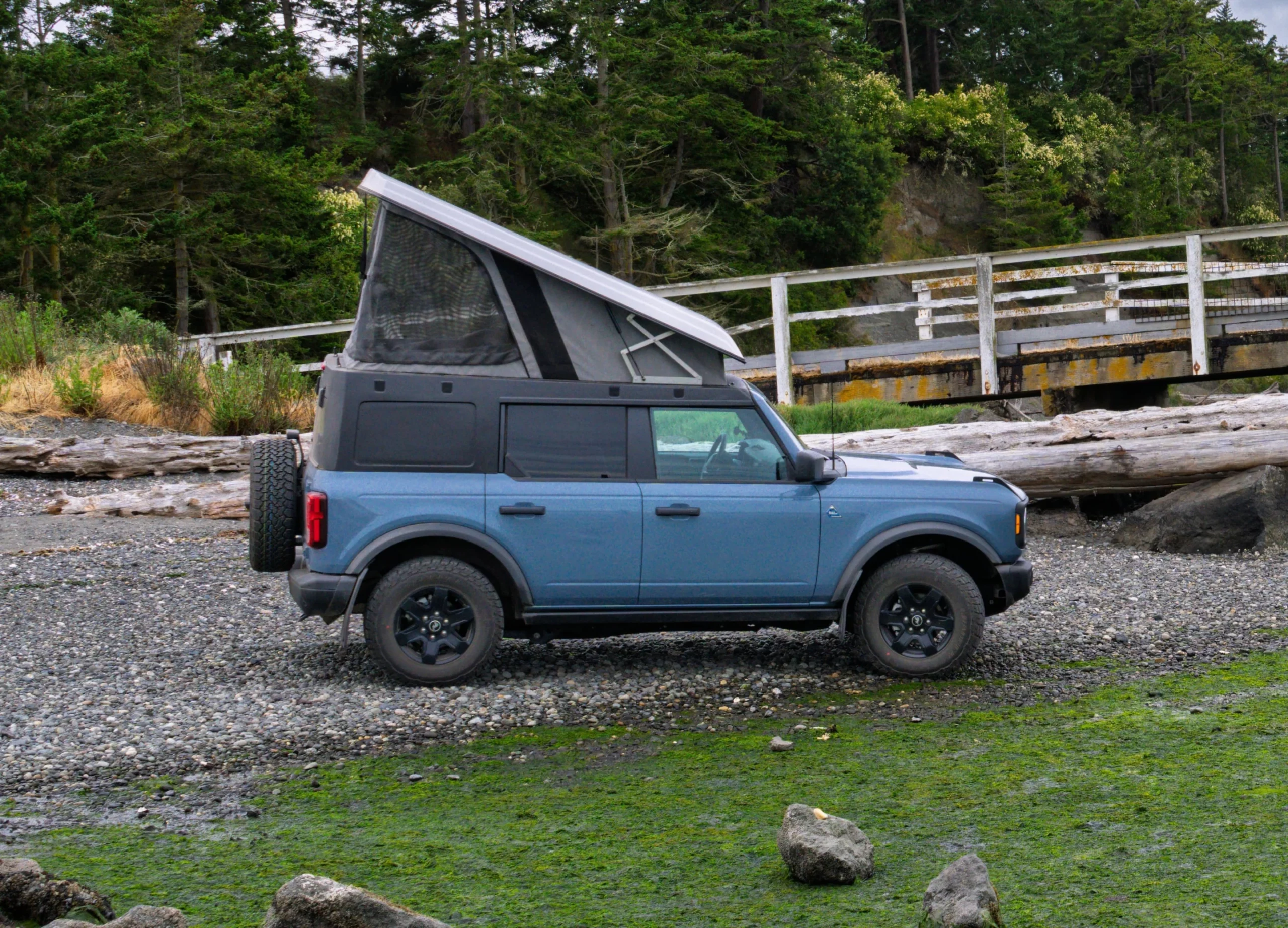 Ford Bronco Ursa Camper - 2