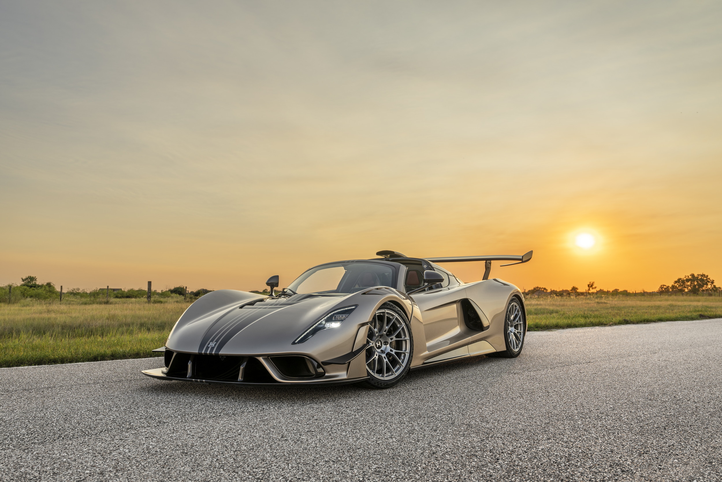 Only One Of These Venom Hypercars Exist And It Has A Manual And