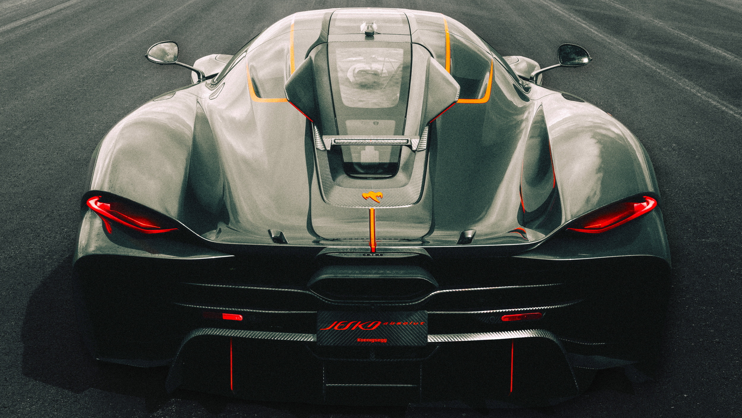 A Koenigsegg Just Spanked EV Hypercars Into Oblivion | Carscoops