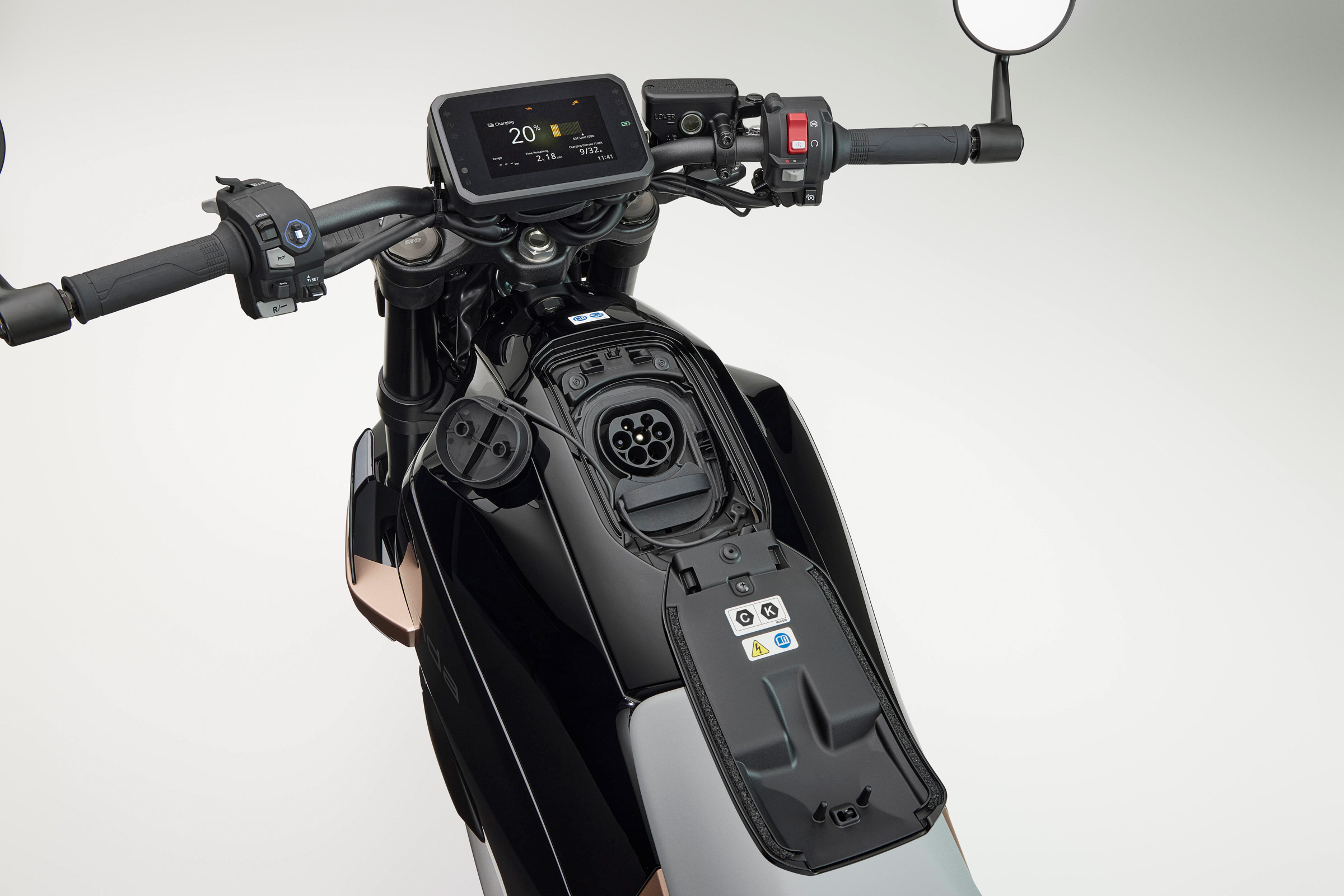 Honda Builds An Electric Bike For Grown Ups But The Charge Feels Wrong