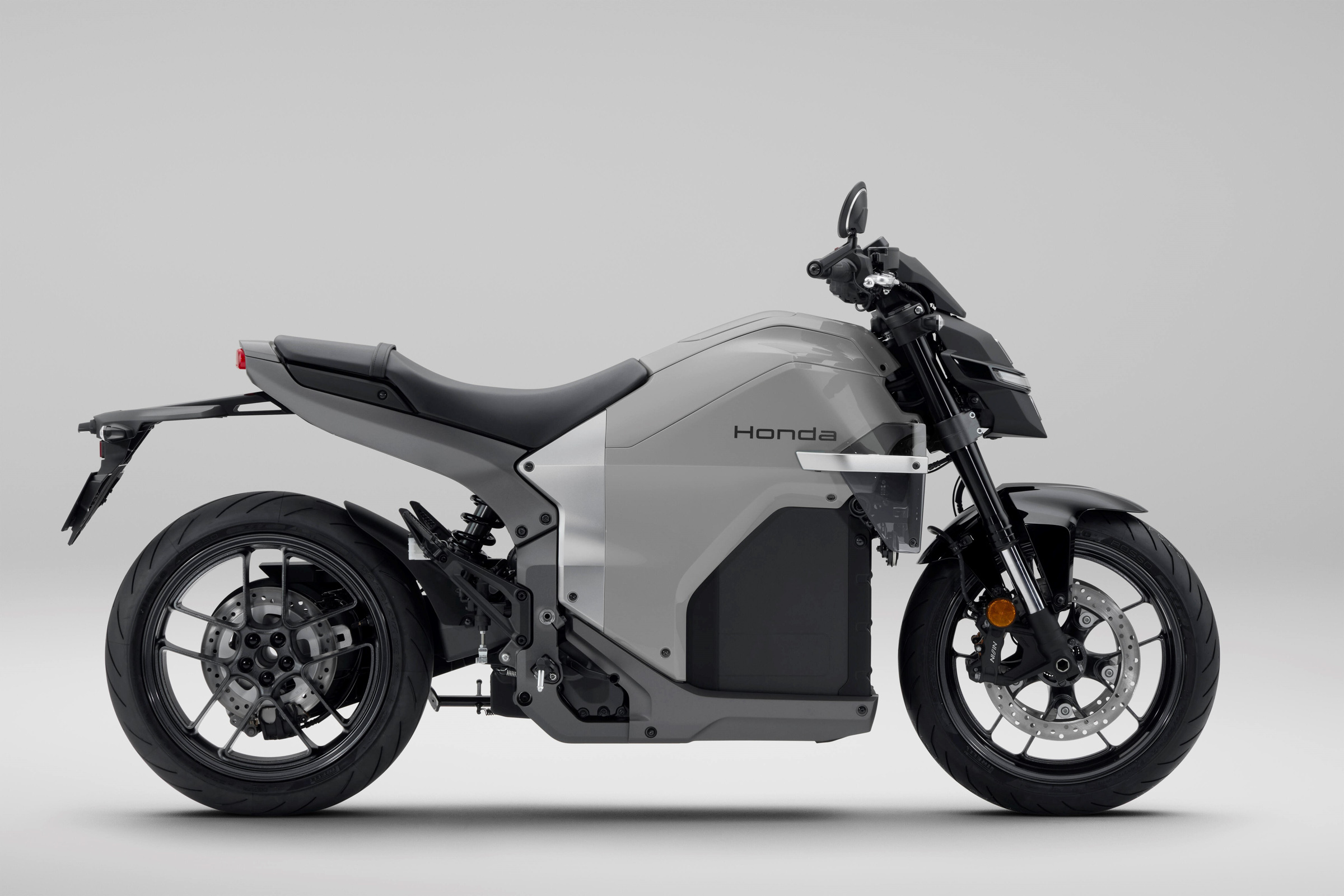 Honda Builds An Electric Bike For Grown Ups But The Charge Feels Wrong