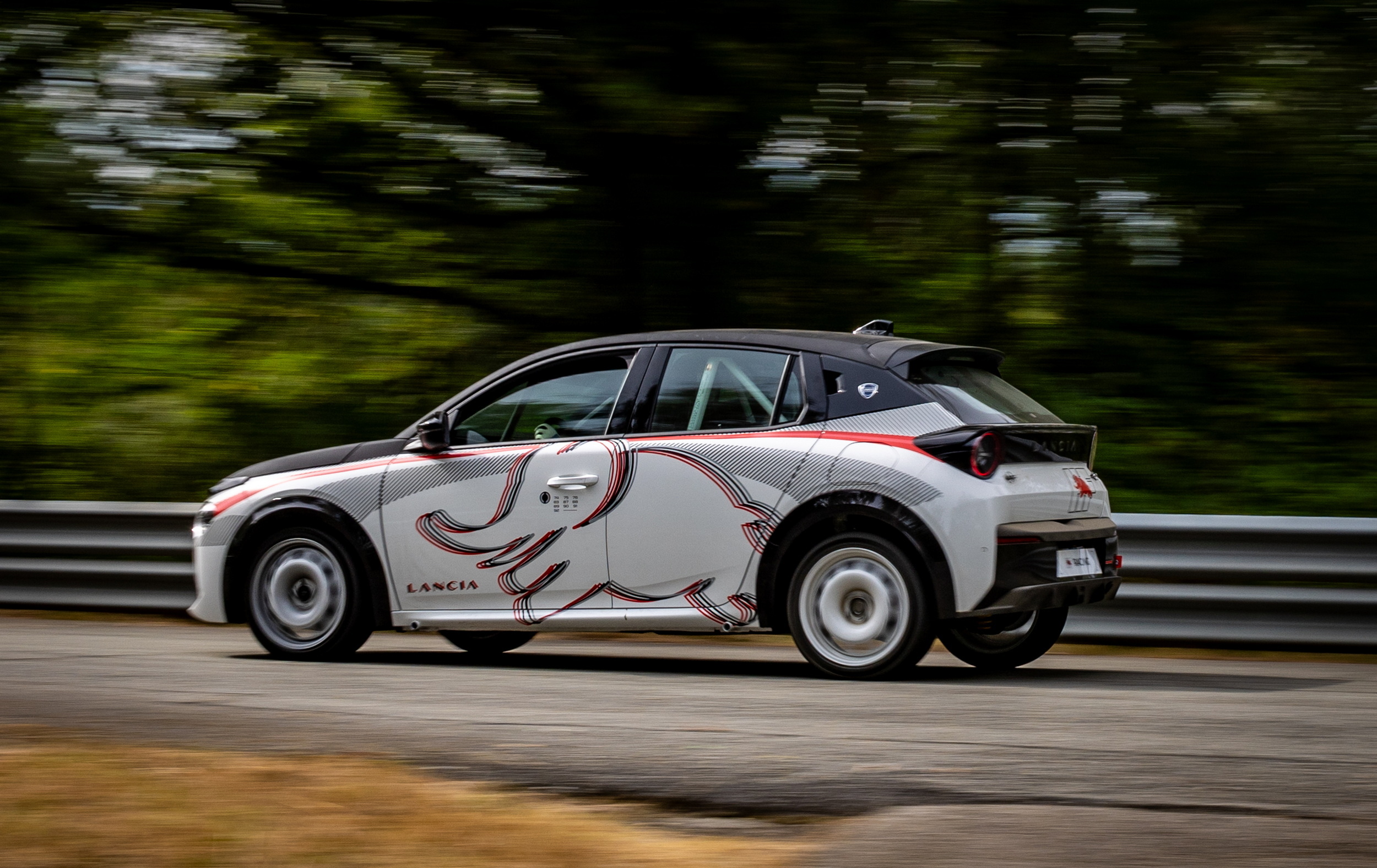 Lancia Ypsilon HF Racing (7)