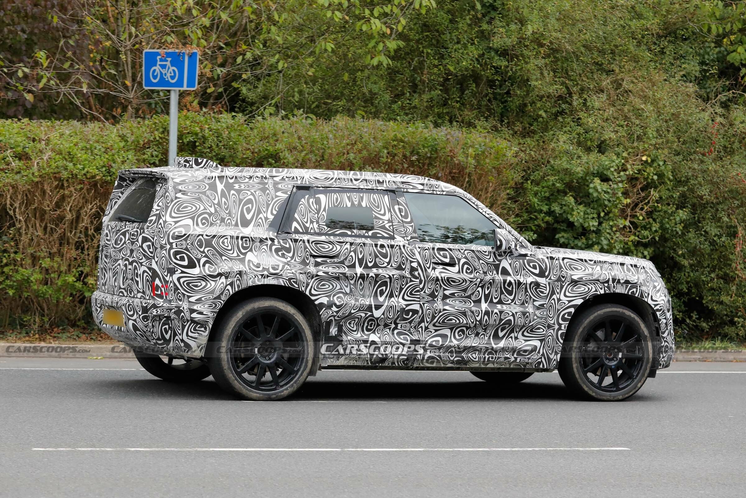 Land Rover Defender Sport EV spy shots 00014