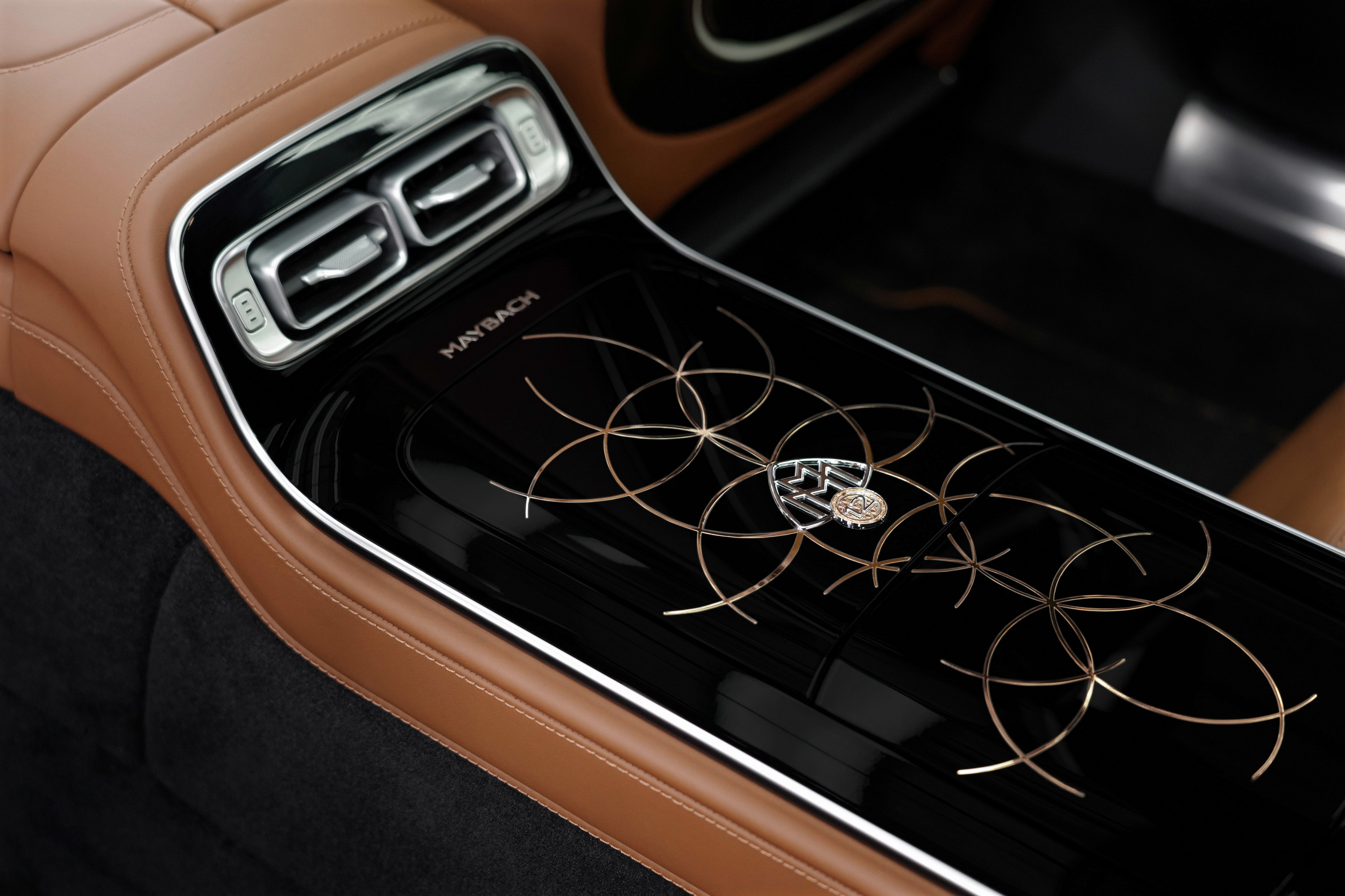 Mercedes-Maybach V12 Edition 923 14