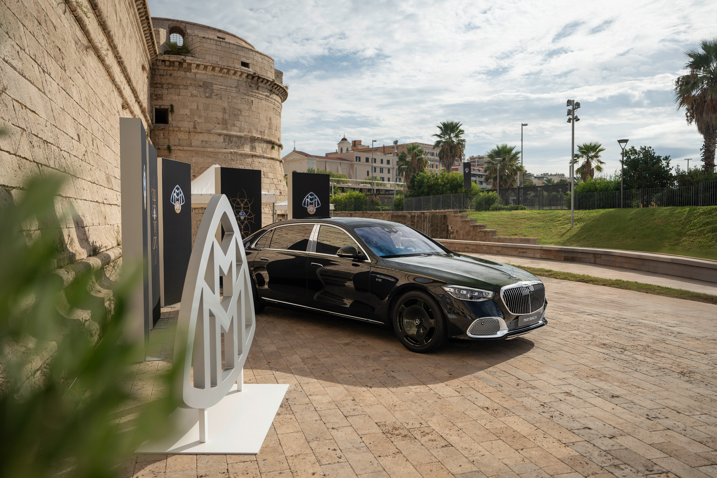 Mercedes-Maybach V12 Edition 923 28