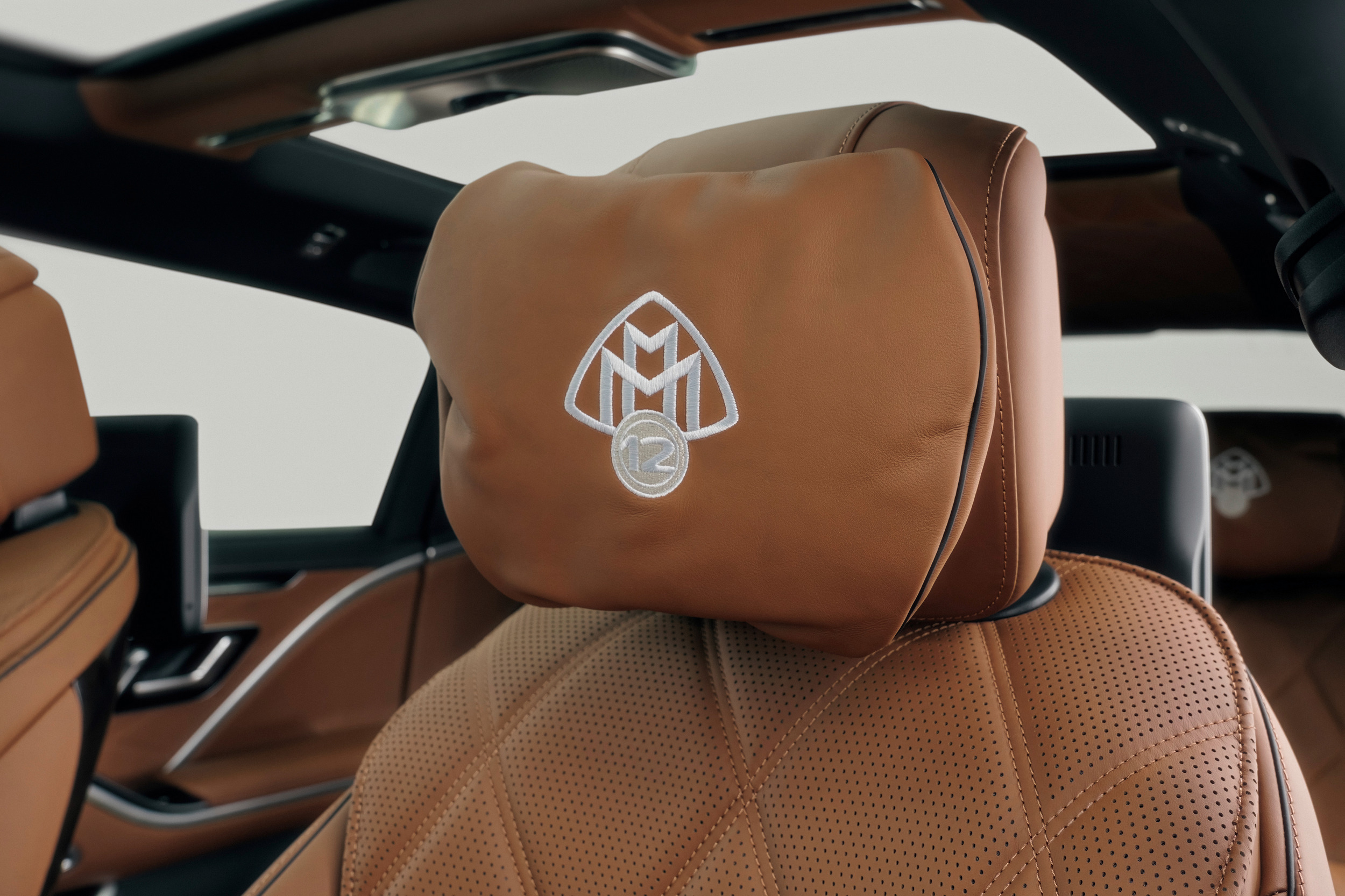 Mercedes-Maybach V12 Edition 923 7
