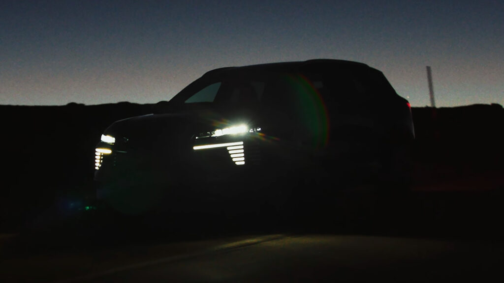  Mitsubishi Eclipse Cross Turns Into A Renault-Based EV You Can’t Have