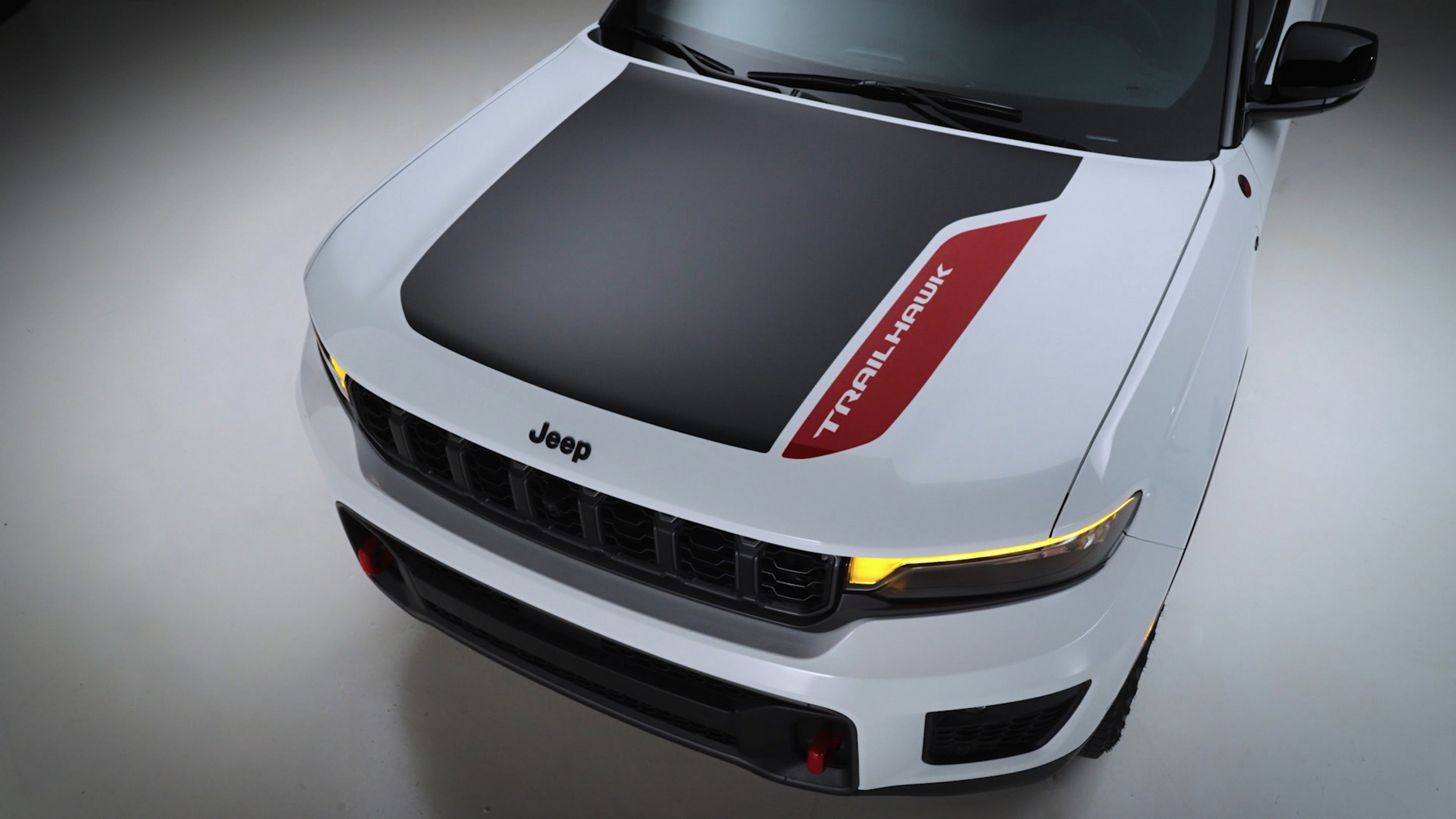 2026 Jeep Grand Cherokee 1027 14