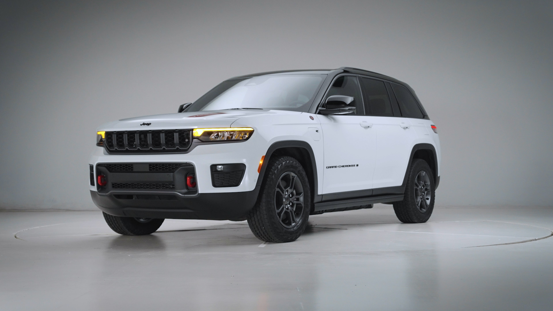 2026 Jeep Grand Cherokee 1027 9