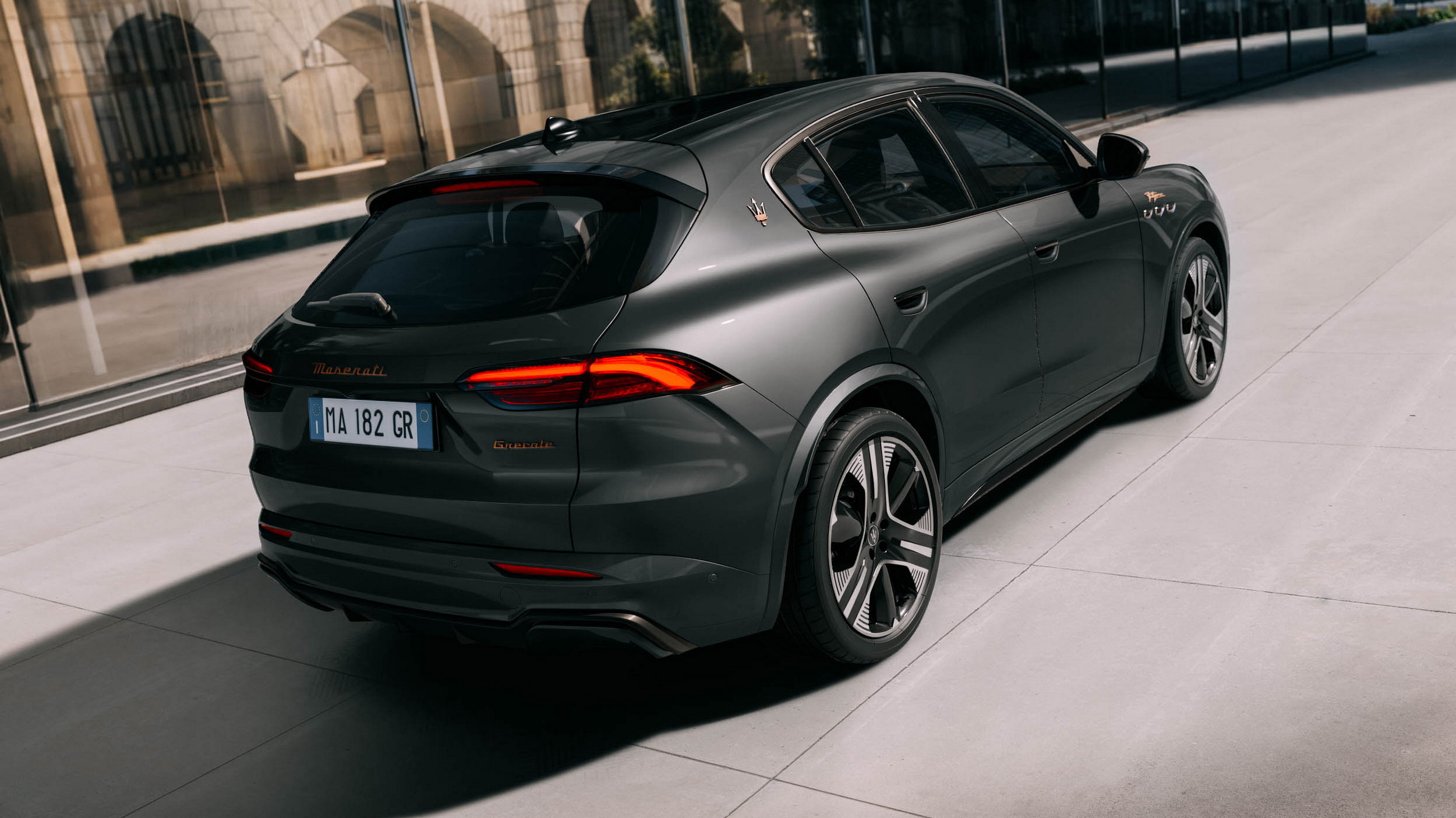 2026 Maserati Grecale Folgore (4) copy