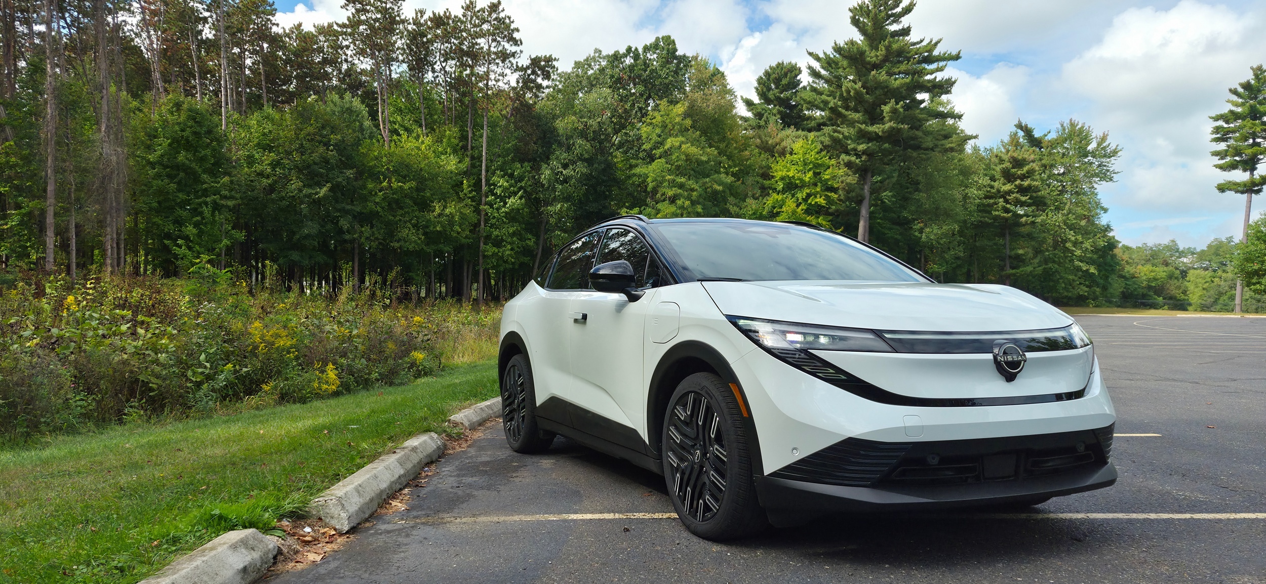 2026 Nissan Leaf MG Carscoops 22
