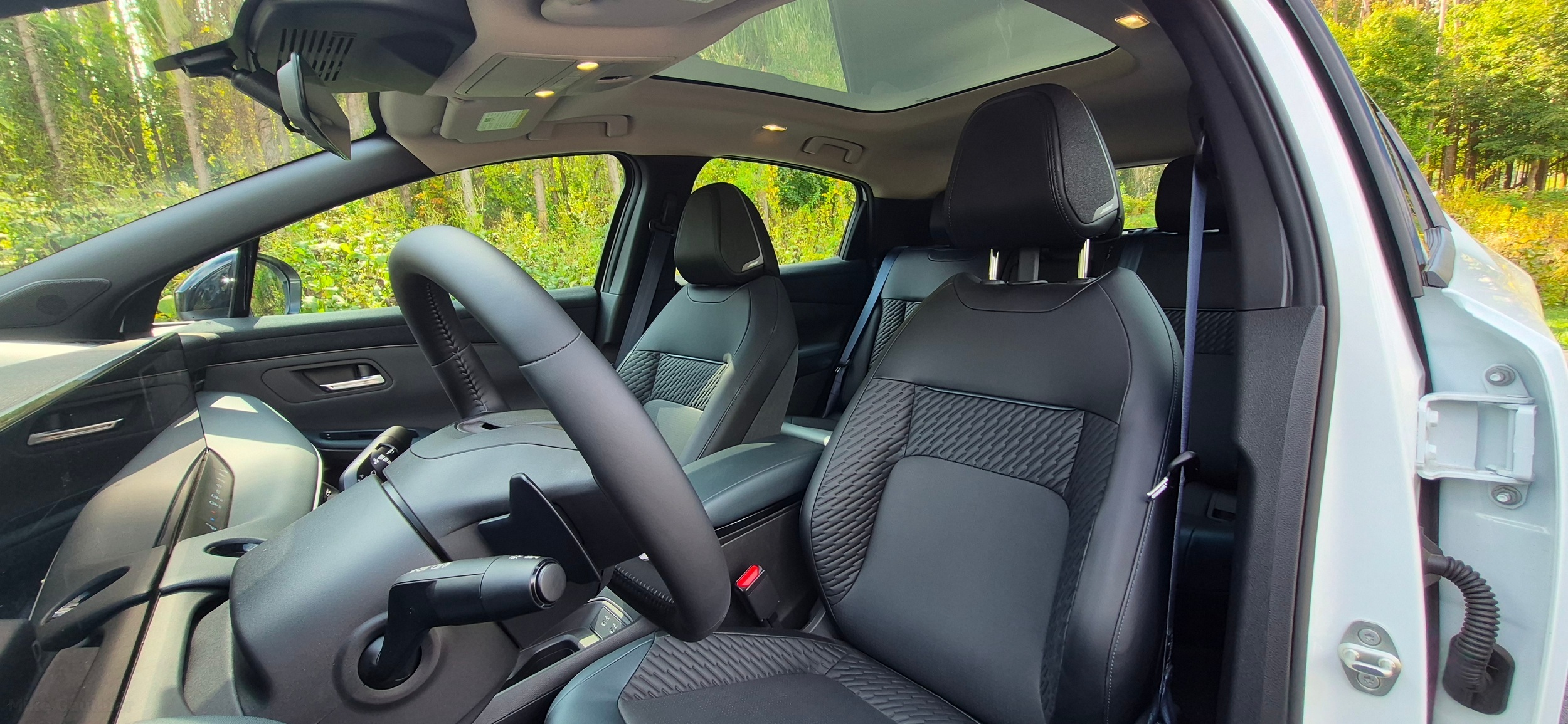 2026 Nissan Leaf MG Carscoops 226