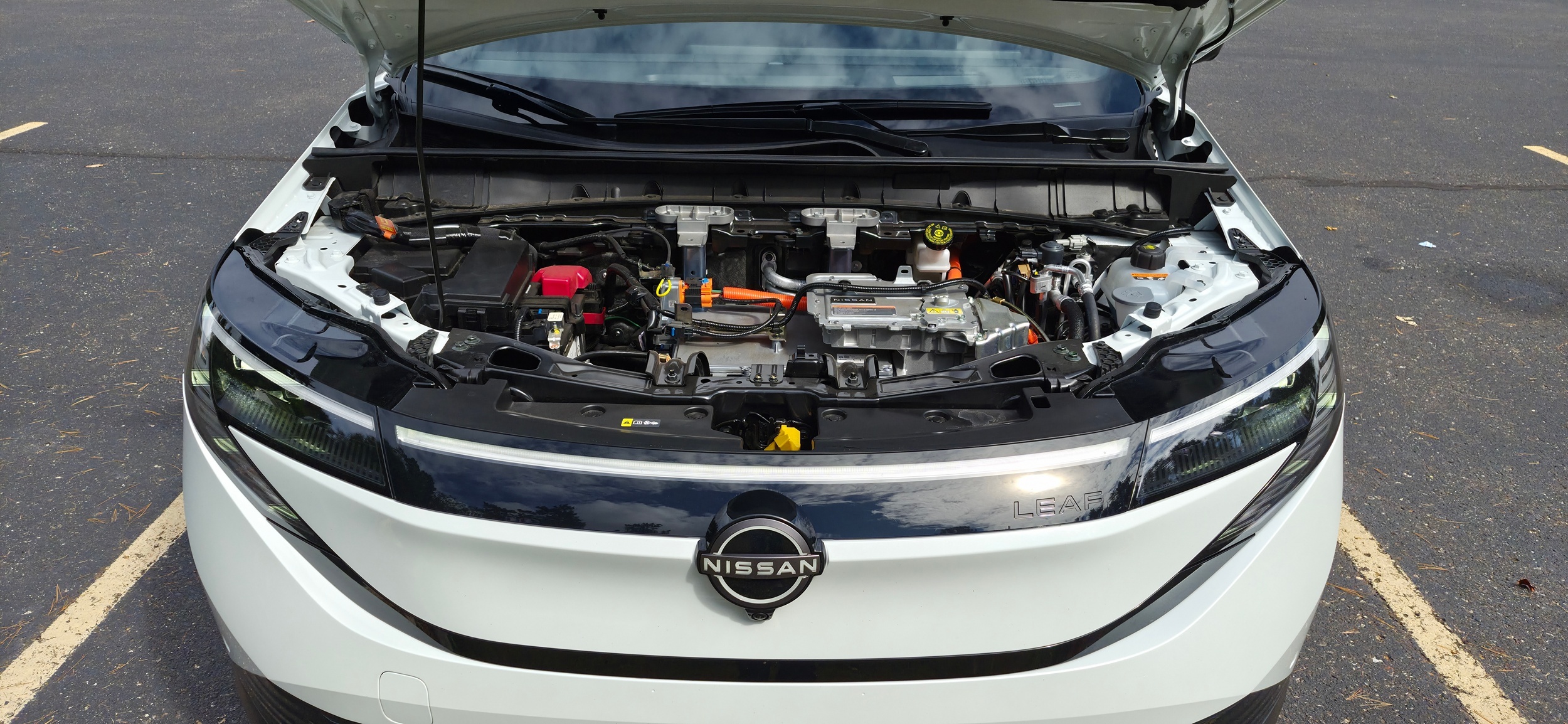 2026 Nissan Leaf MG Carscoops 304