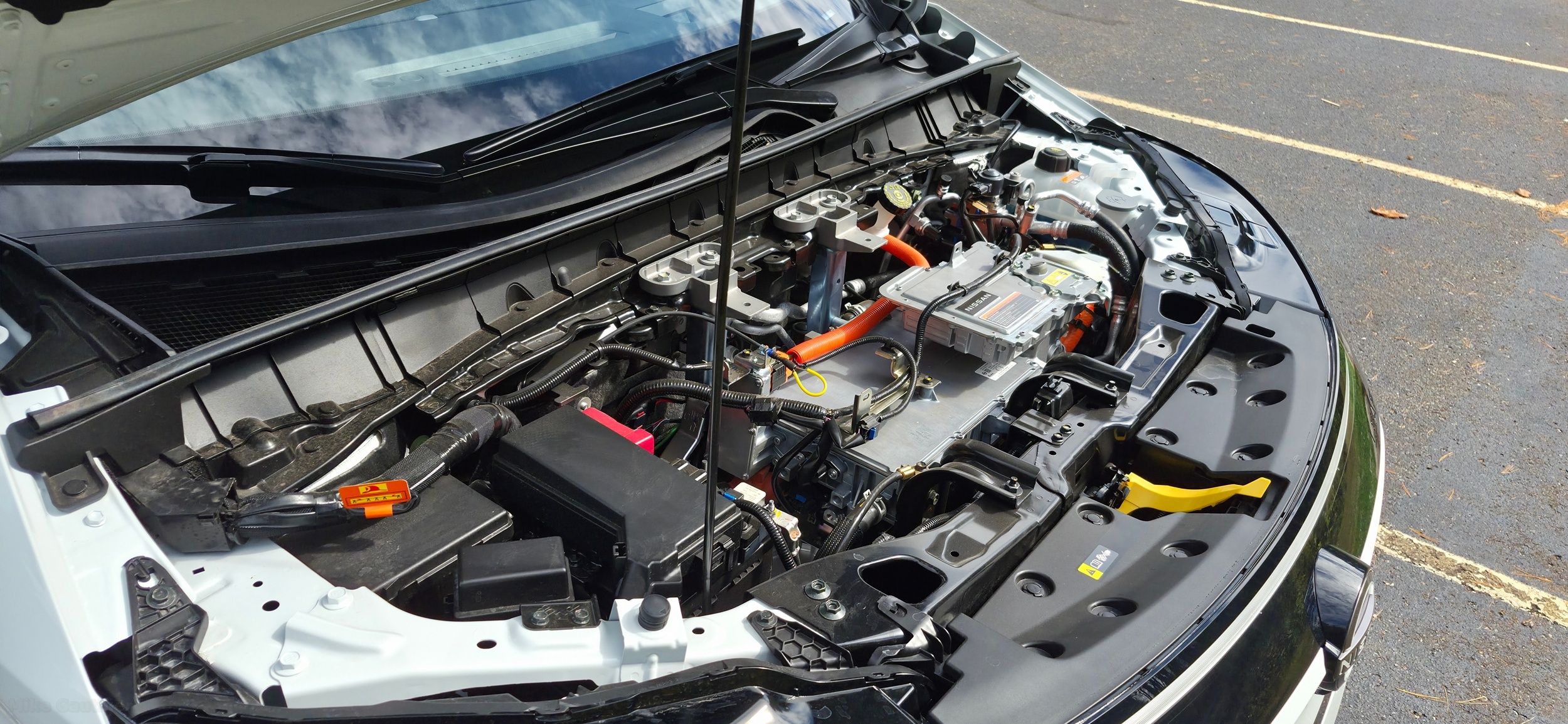 2026 Nissan Leaf MG Carscoops 305