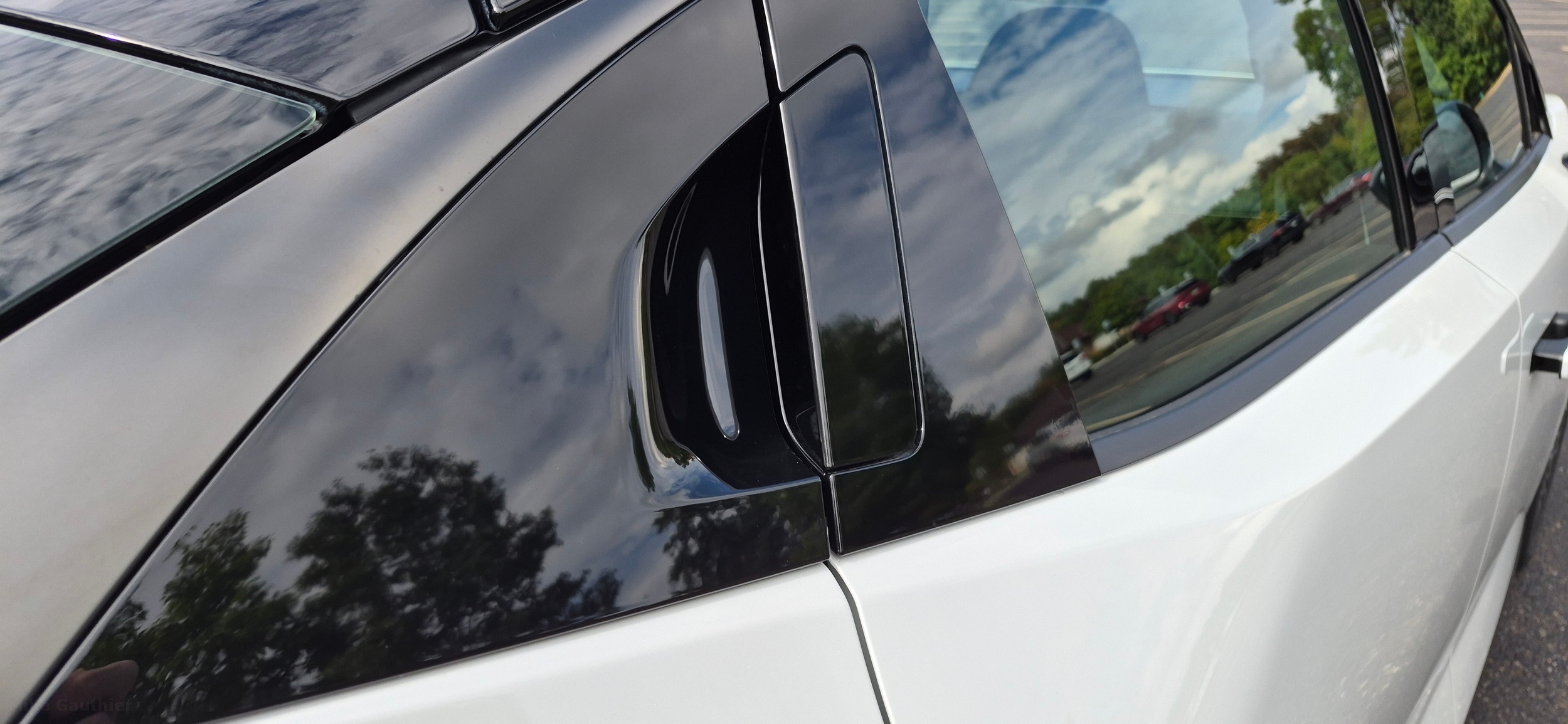 2026 Nissan Leaf MG Carscoops 4