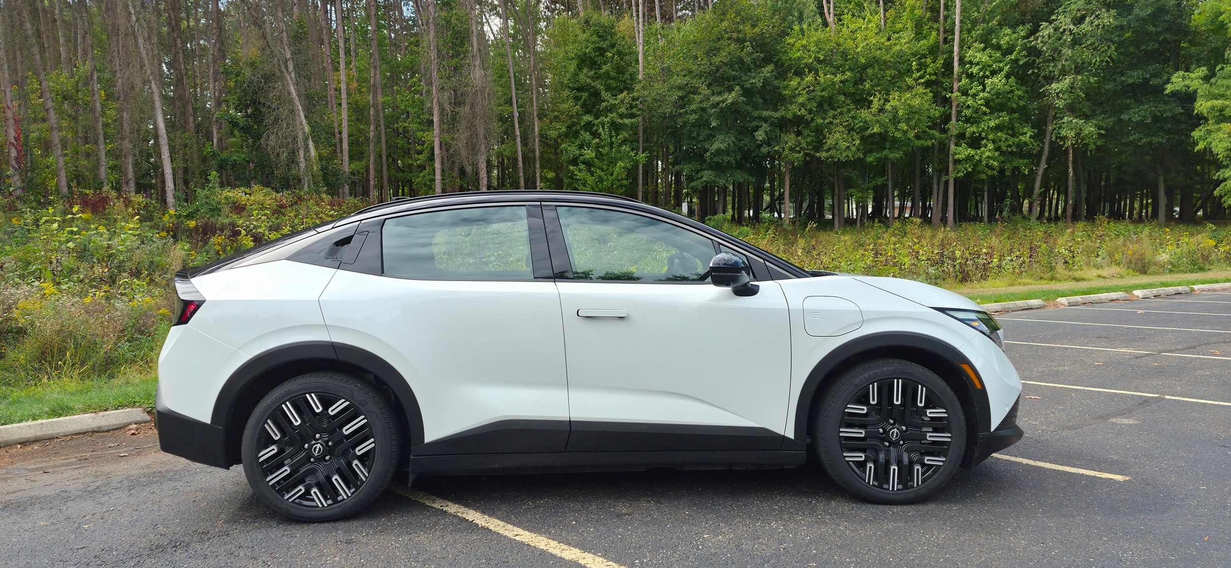 2026 Nissan Leaf MG Carscoops 7
