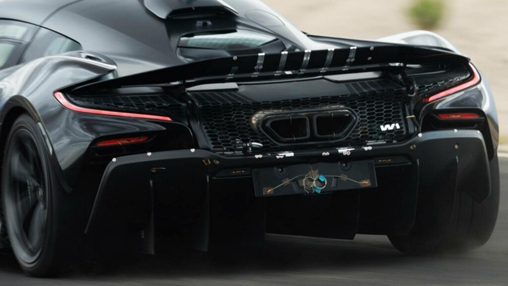 Not Even The Blazing Arizona Heat Can Stop McLaren’s W1