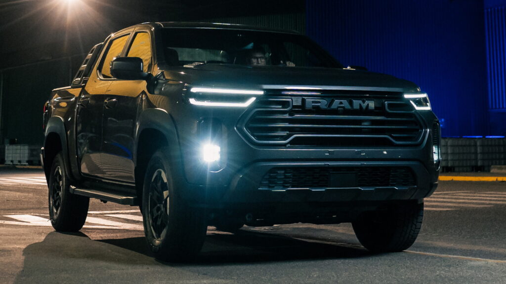  Ram Dealers Got A First Look At New Dakota And They Didn&rsquo;t Hold Back