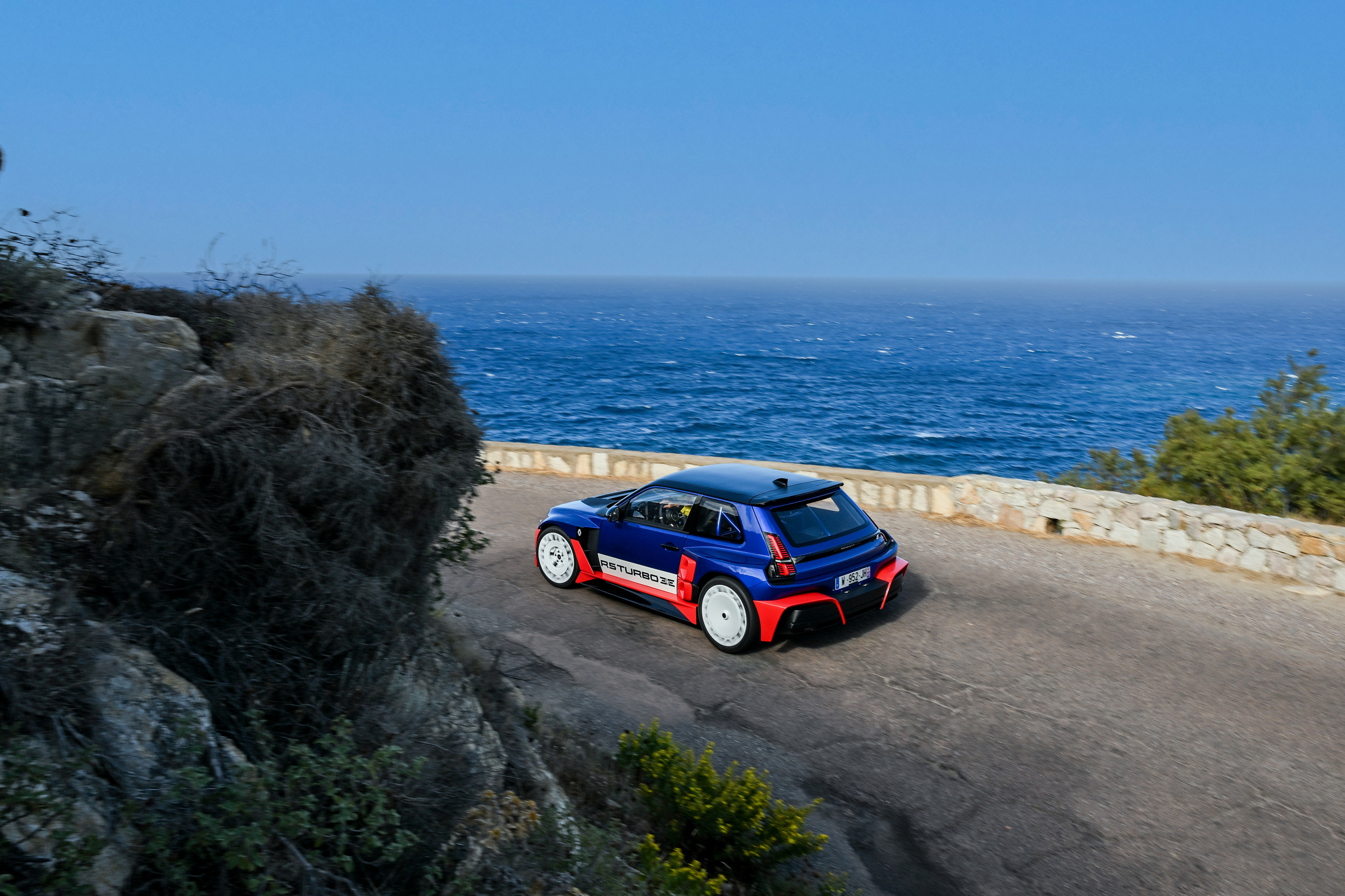 Renault 5 Turbo 3E at the historic Tour de Corse (23)