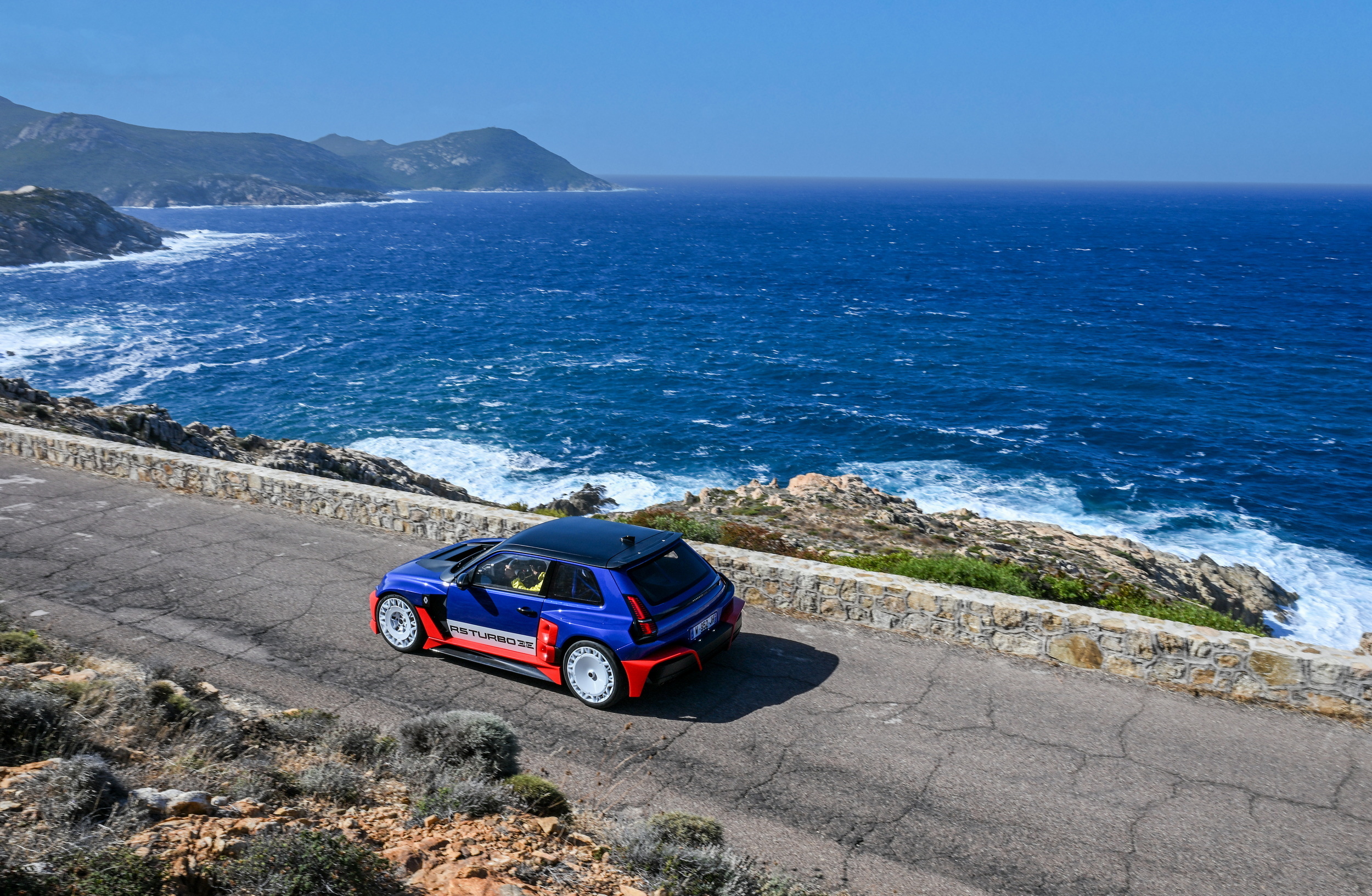 Renault 5 Turbo 3E at the historic Tour de Corse (24)
