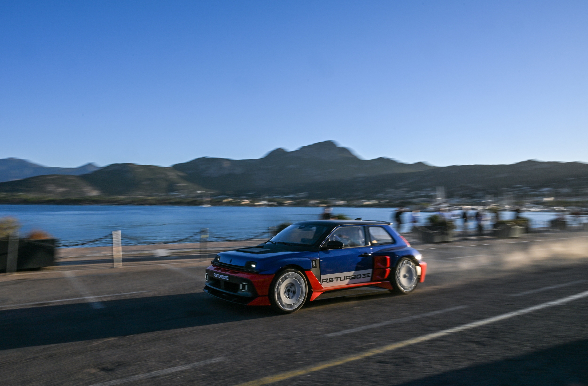 Renault 5 Turbo 3E at the historic Tour de Corse (28)
