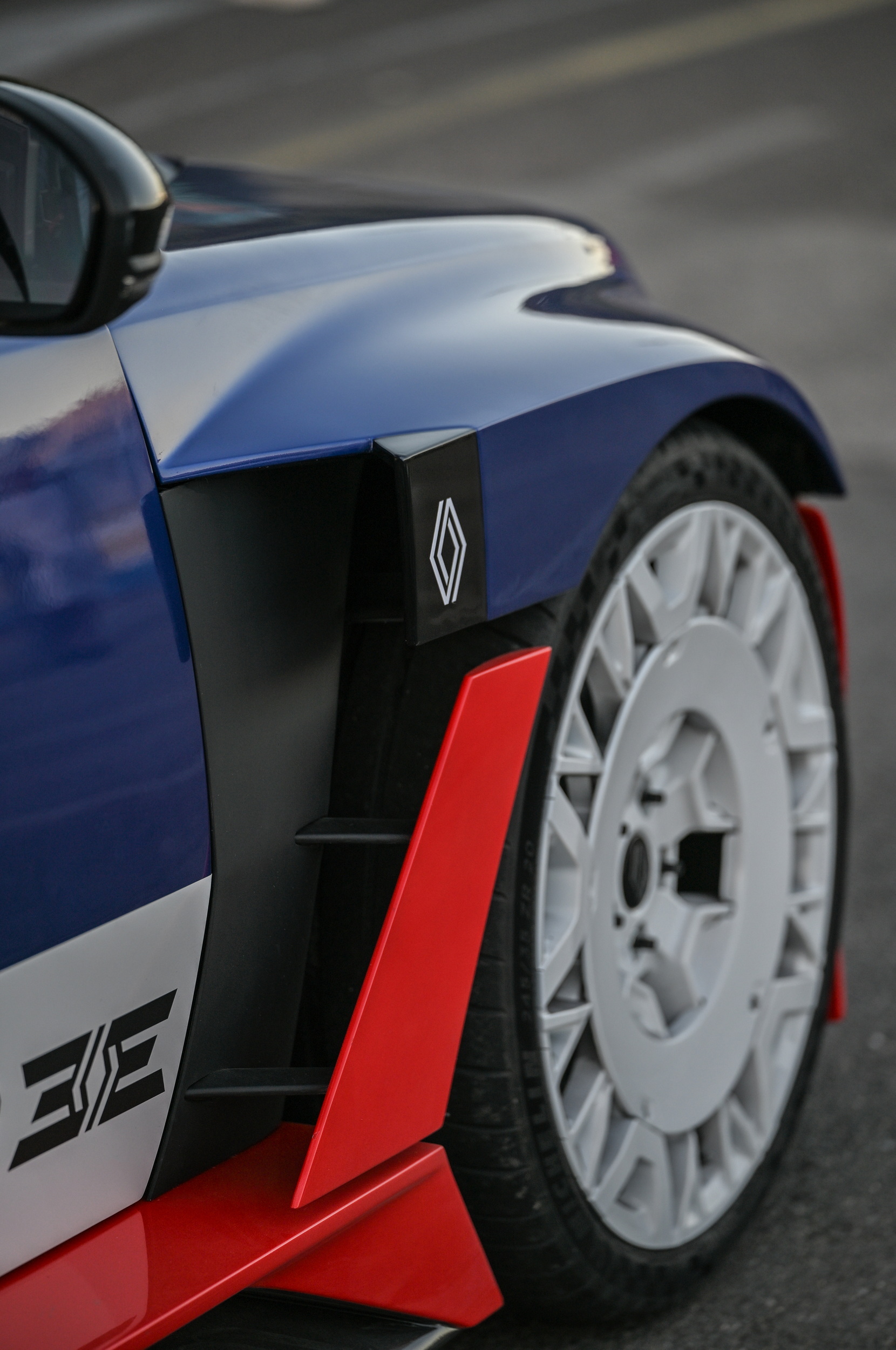 Renault 5 Turbo 3E at the historic Tour de Corse (48)